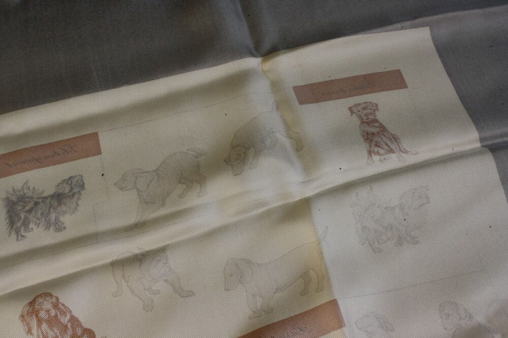 Burberry Shawl scarf Burberry silk dogs 86*86 cm Size ONE SIZE - 8 Thumbnail