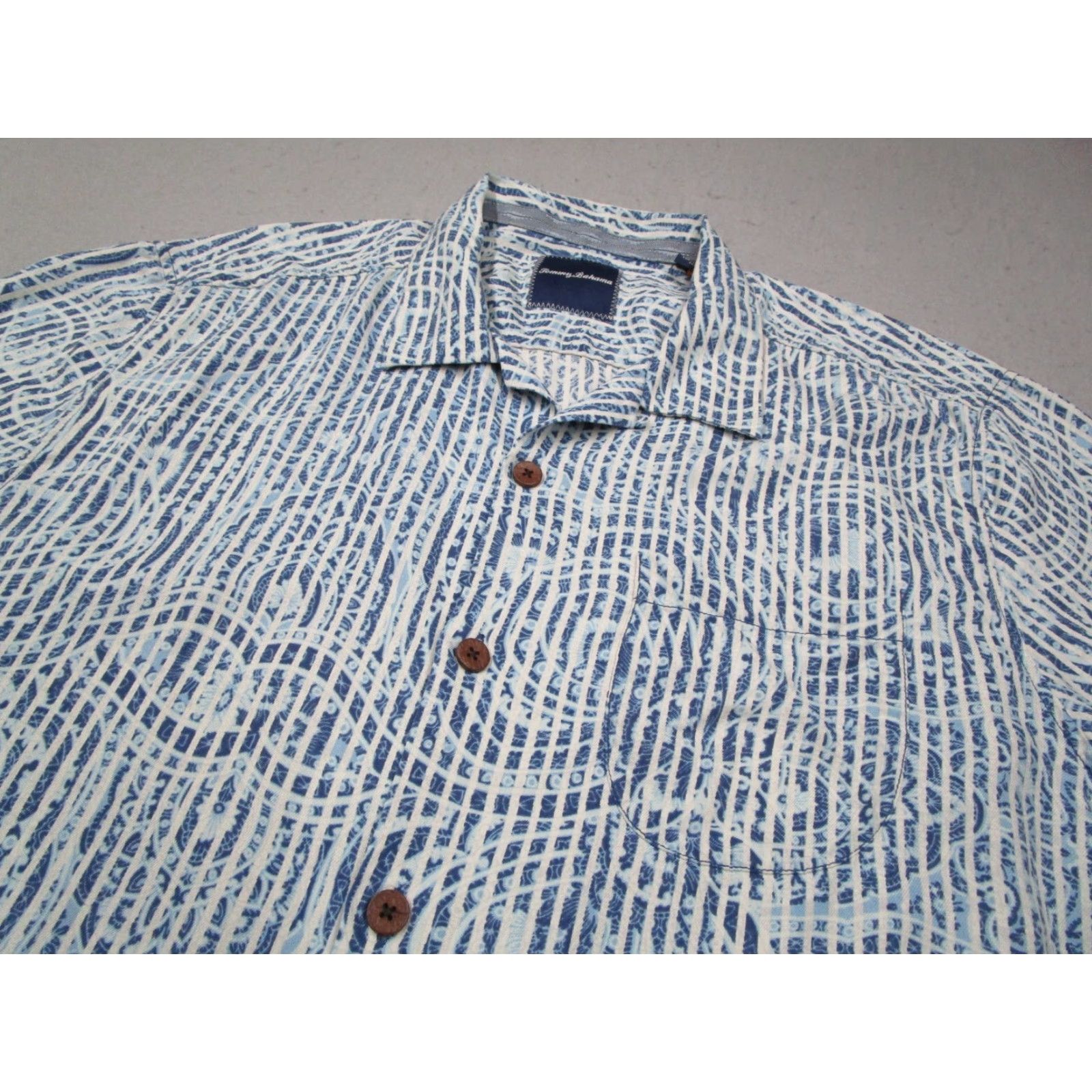 Tommy Bahama Tommy Bahama Shirt Mens Large Blue Button Up Silk Hawaiian Geometric Pattern Pocket 100% Silk Size US L / EU 52-54 / 3 - 2 Thumbnail