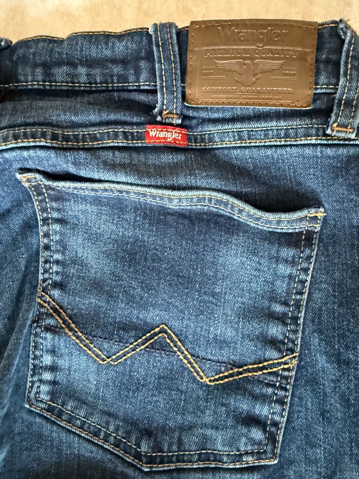 Wrangler Wrangler Mens 34x30 Straight Fit Jeans Denim Pants Classic Size US 34 / EU 50 - 6 Thumbnail