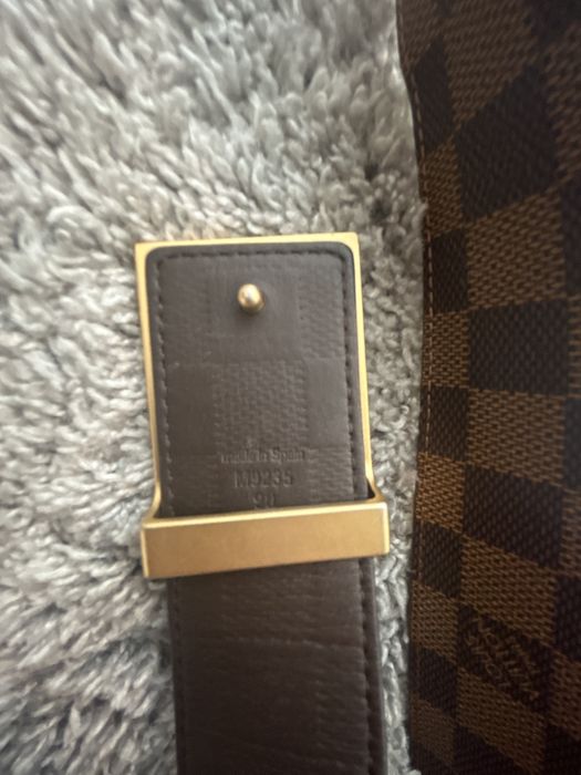louis vuitton men's belt gold buckle