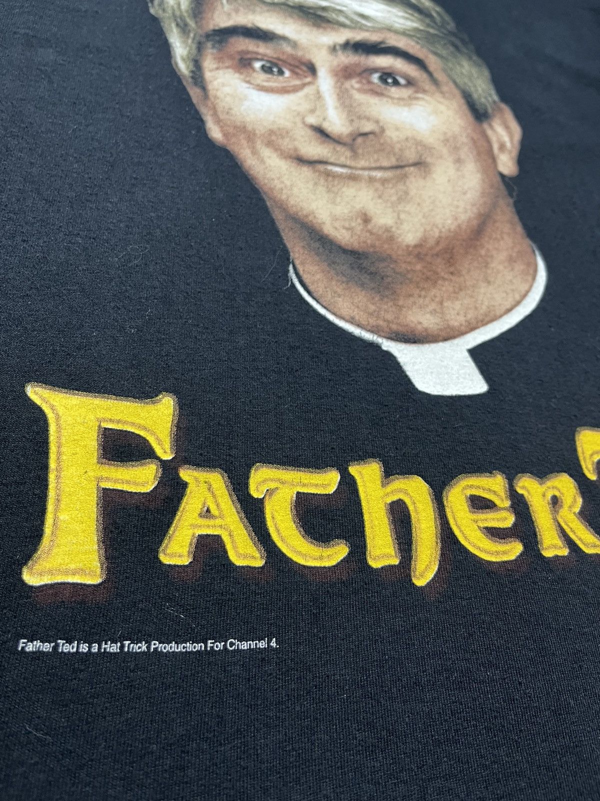 Vintage Vintage Father Ted 90s TV Series Humor USA T Shirt Size US L / EU 52-54 / 3 - 7 Thumbnail
