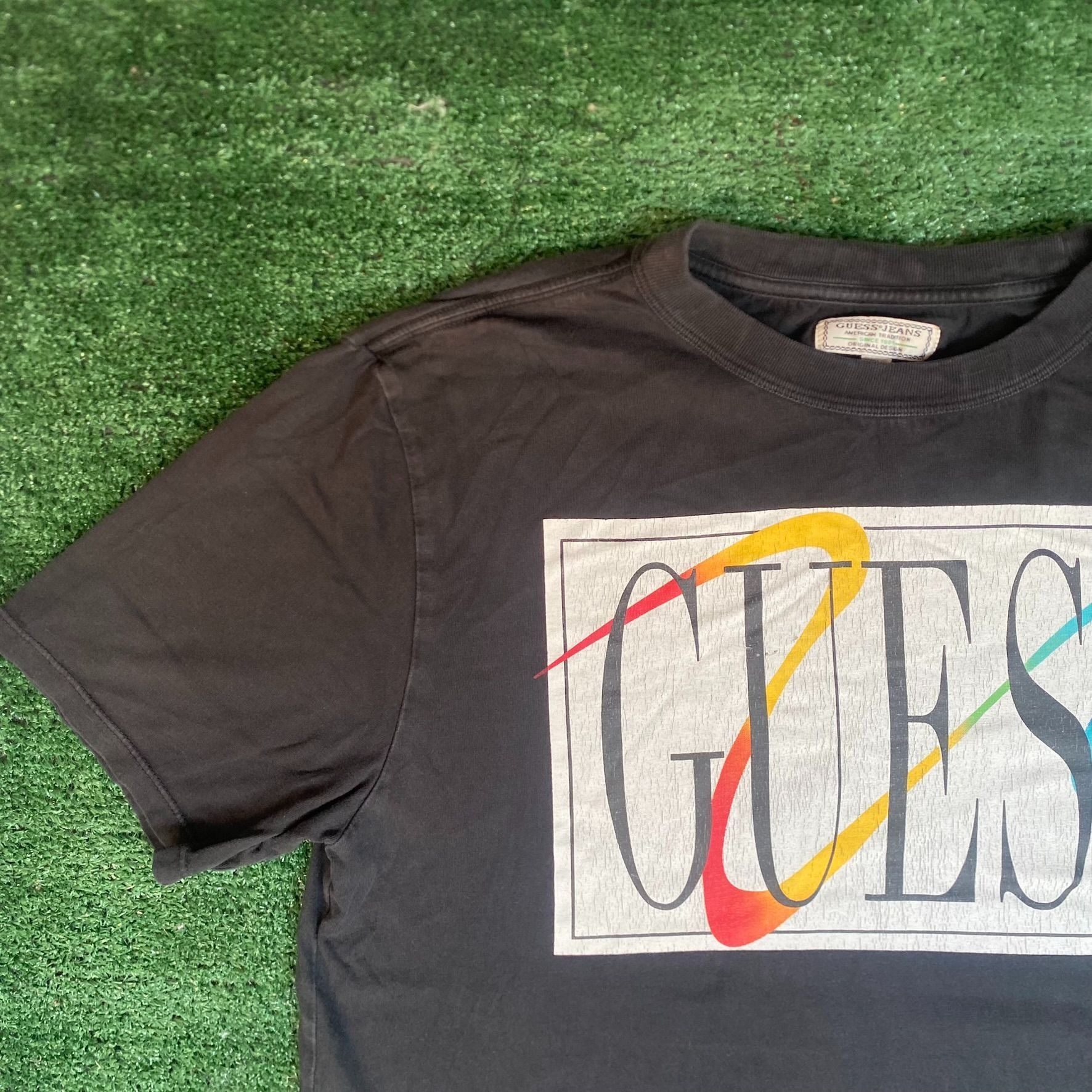 Guess Vintage 90s Guess Jeans Shirt Black Rainbow Box Logo Tee Size US M / EU 48-50 / 2 - 2 Thumbnail