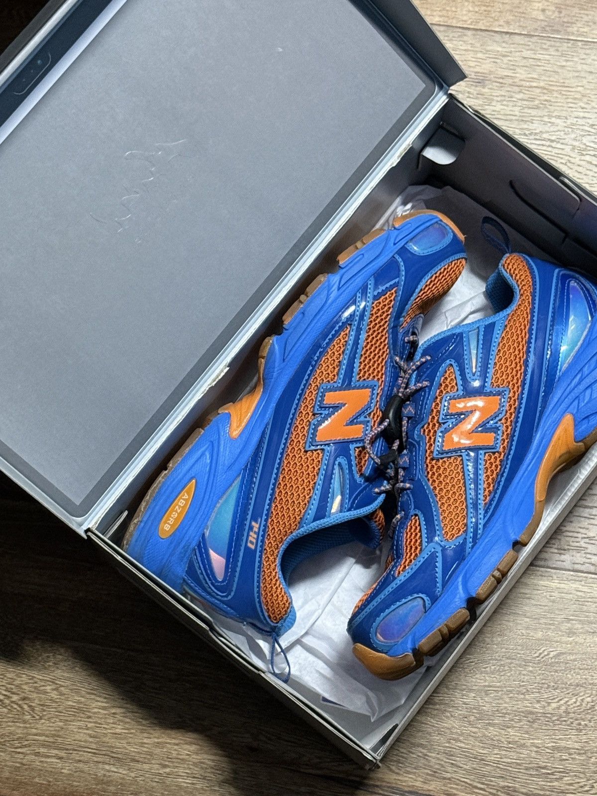 New Balance 740V2 "AMINÉ - BENSON TECH Size US 8 / EU 41 - 1 Thumbnail