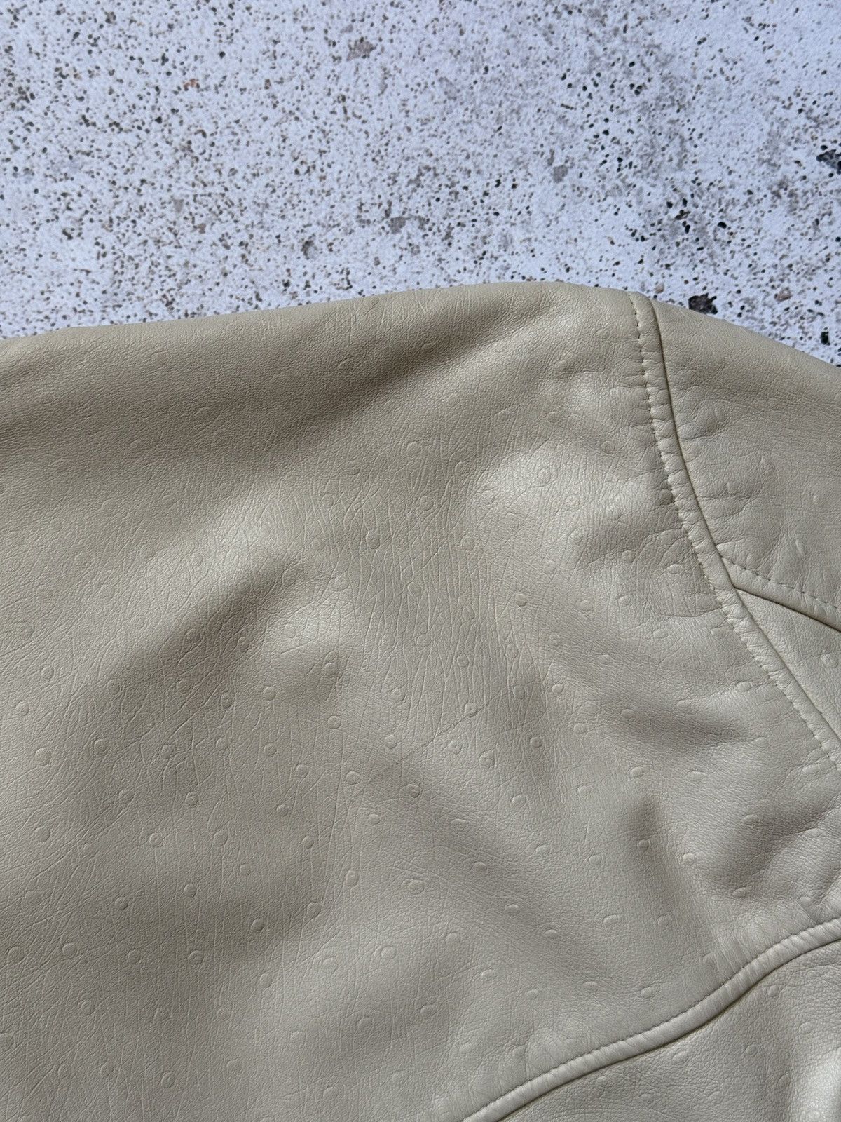Versace Vintage 90s Versace classic v2 ostrich leather jacket Size US M / EU 48-50 / 2 - 18 Thumbnail