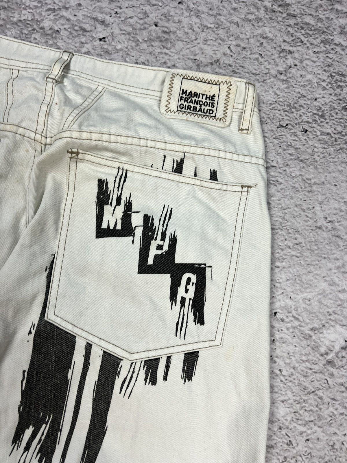 Marithe + Francois Girbaud Vintage Marithe Francois Girbaud Printed Jeans Size US 36 / EU 52 - 6 Thumbnail