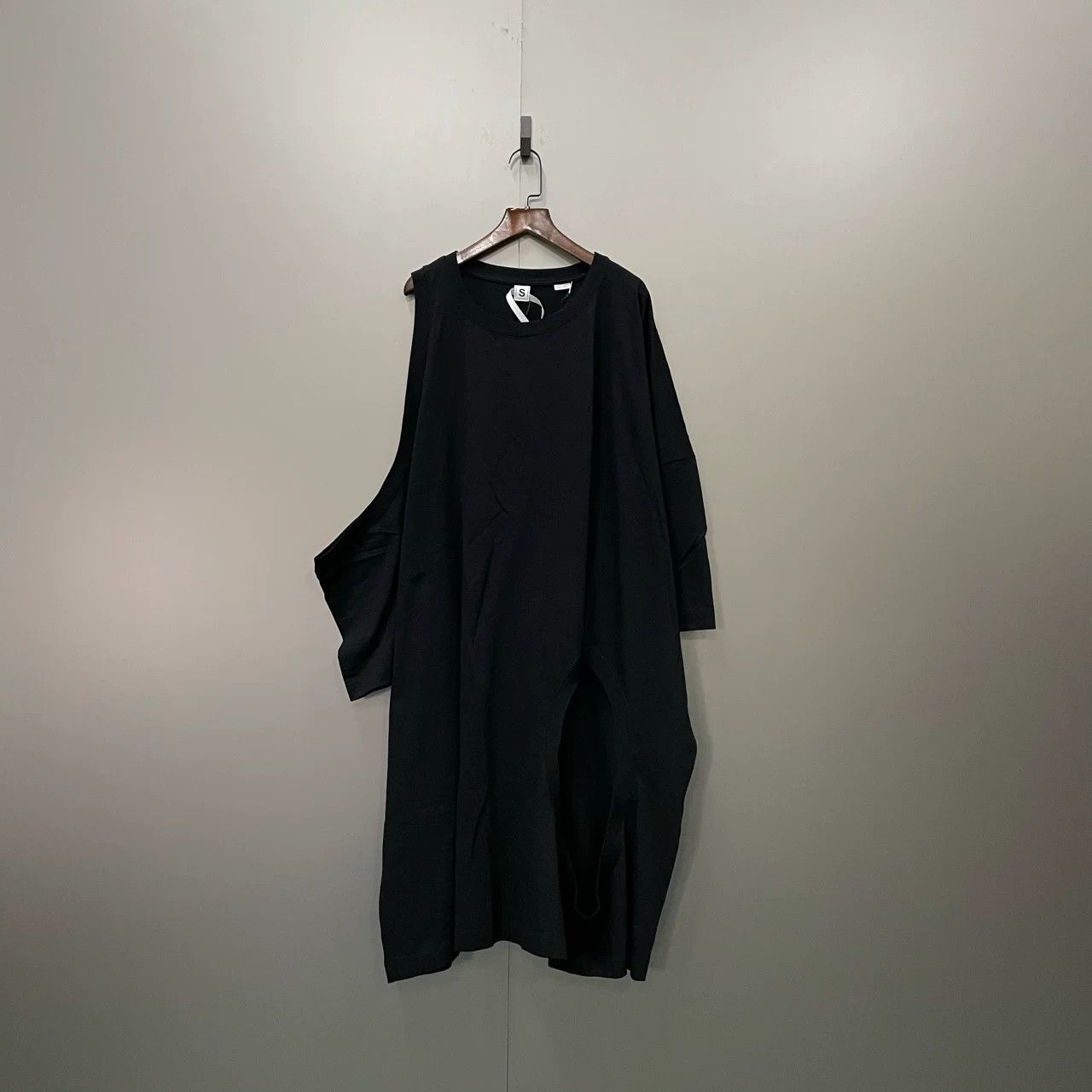 Random Identities RANDOM IDENTITIES Black Asymmetrical Dress Size S / US 4 / IT 40 - 1 Thumbnail