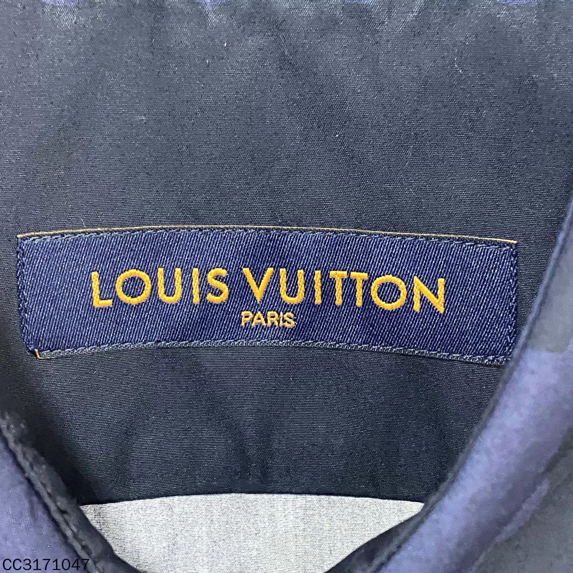 Louis Vuitton LV Navy Checkered Short Sleeve Shirt L Size US L / EU 52-54 / 3 - 4 Thumbnail