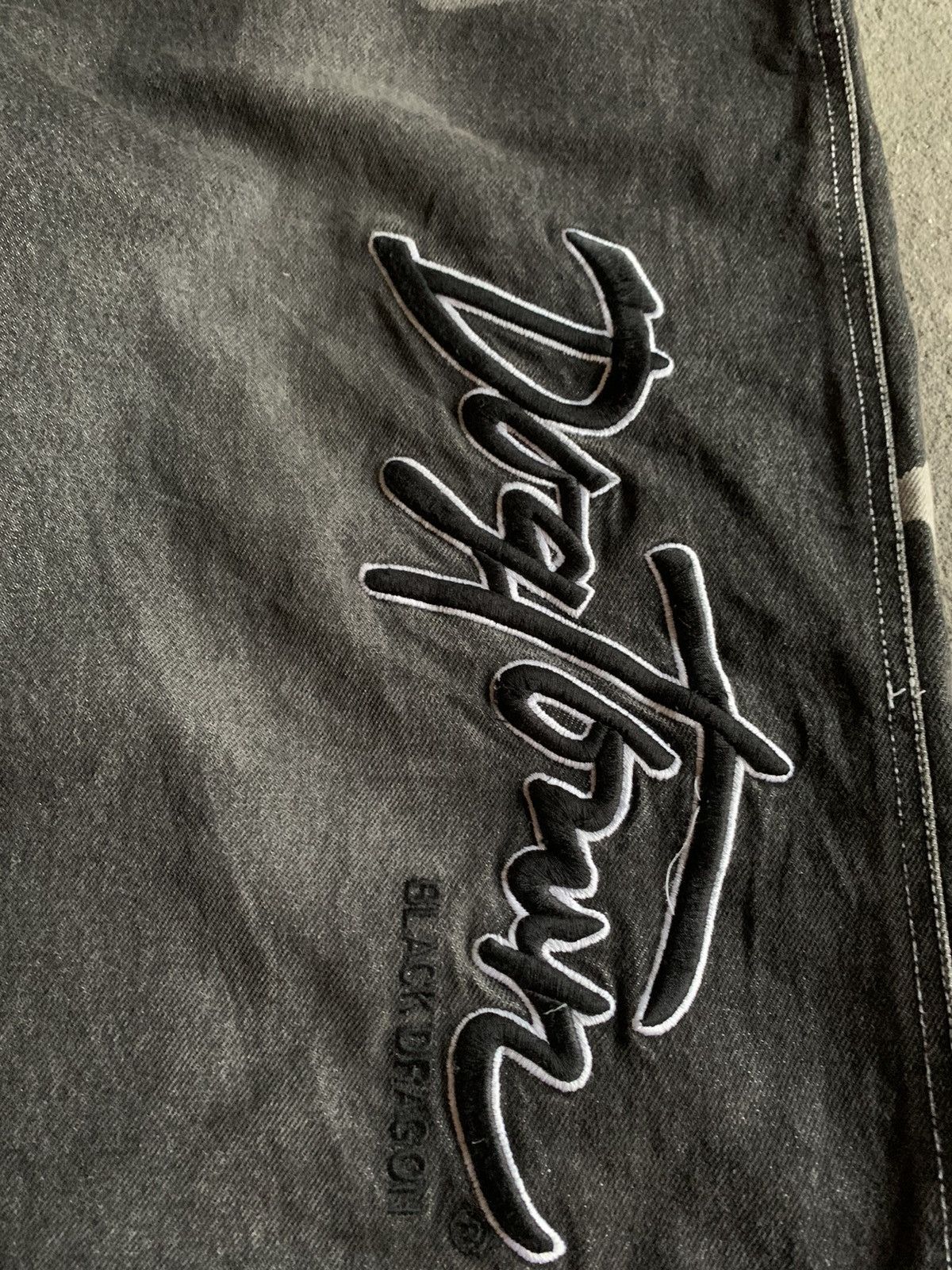 Dogtown × Japanese Brand Dog town black dragon jorts Size US 36 / EU 52 - 3 Thumbnail