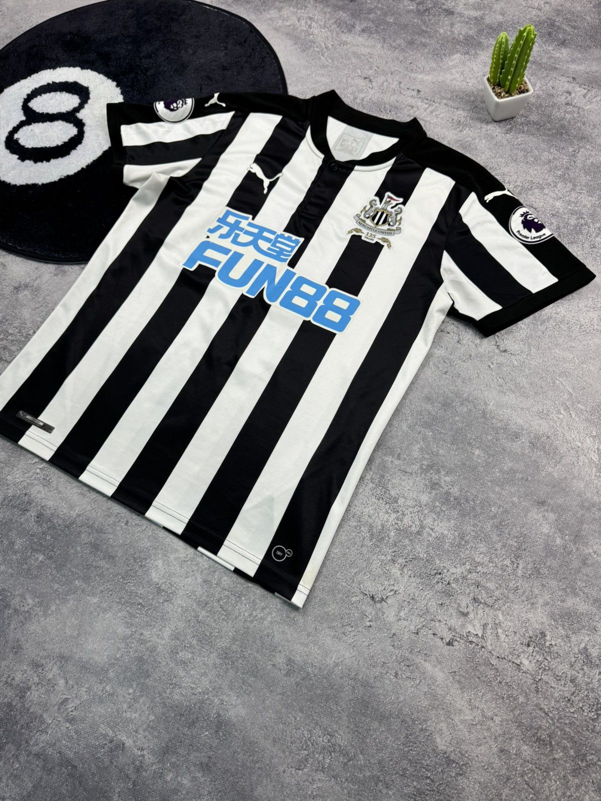 Vintage NEWCASTLE UNITED 17-18 Home Shirt Puma 125 Years AYOZE #17 Size US M / EU 48-50 / 2 - 10 Thumbnail