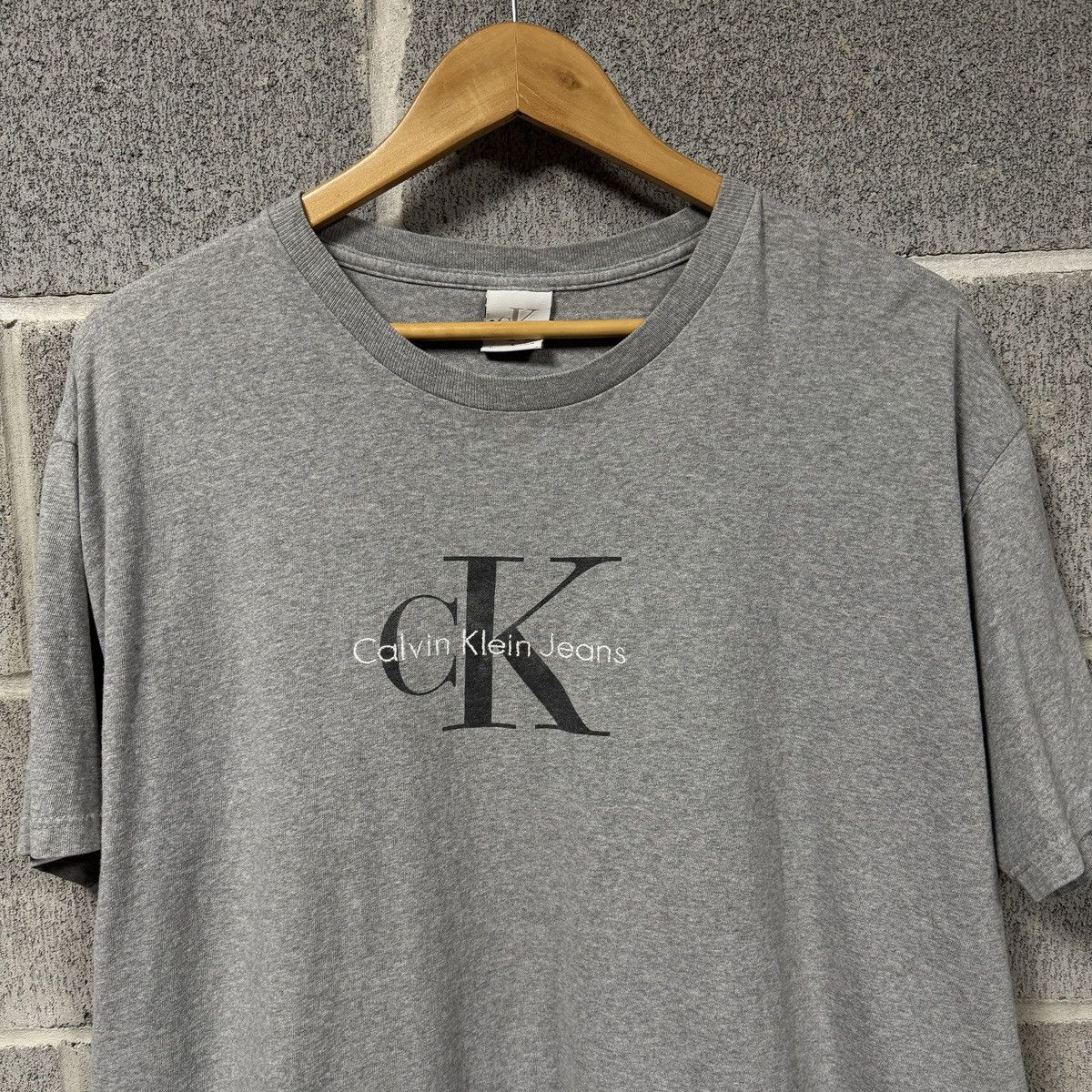 Vintage 90s Faded Calvin Klein Logo Tee Boxy ERD Grunge Size US L / EU 52-54 / 3 - 2 Thumbnail
