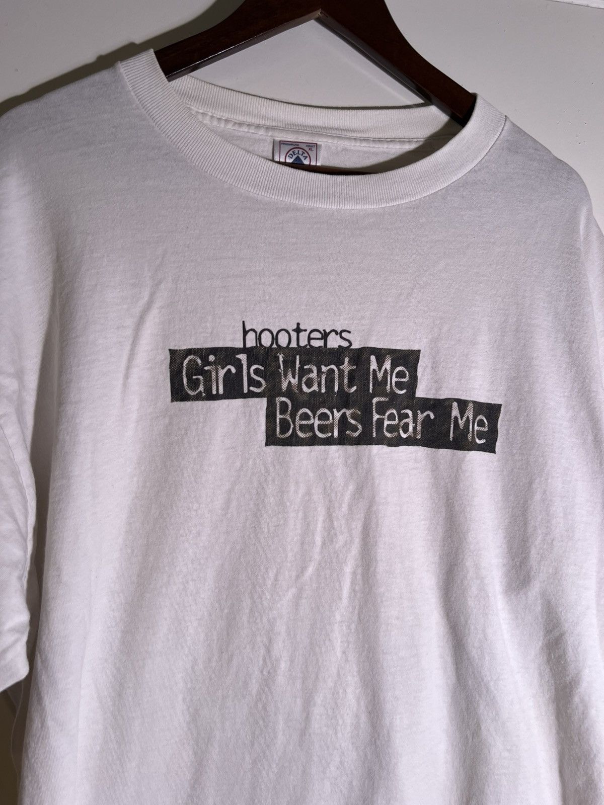 Vintage Y2K 2000’s Vintage Hooters Girls Want Me Beers Fear Me Shirt Size US XL / EU 56 / 4 - 3 Thumbnail
