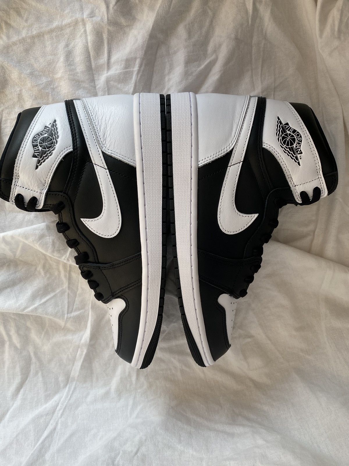 Jordan Brand Nike Air Jordan One Black and White Size US 10 / EU 43 - 4 Thumbnail