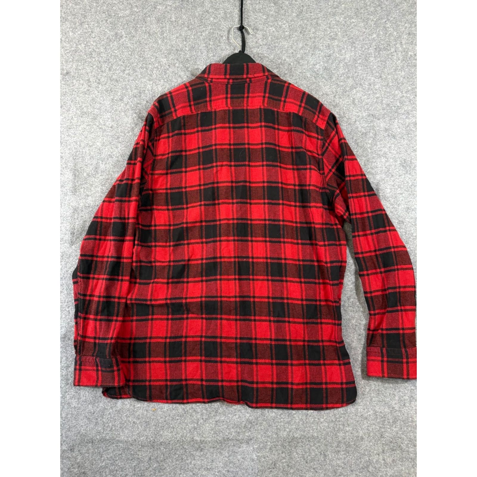 Banana Republic VINTAGE Banana Republic Shirt Mens L Red Black Plaid Flannel Button-Up Long Sleeve — Outdoor Pockets, Casual, Travel, 47 Chest, Regular Fit Size US L / EU 52-54 / 3 - 6 Thumbnail