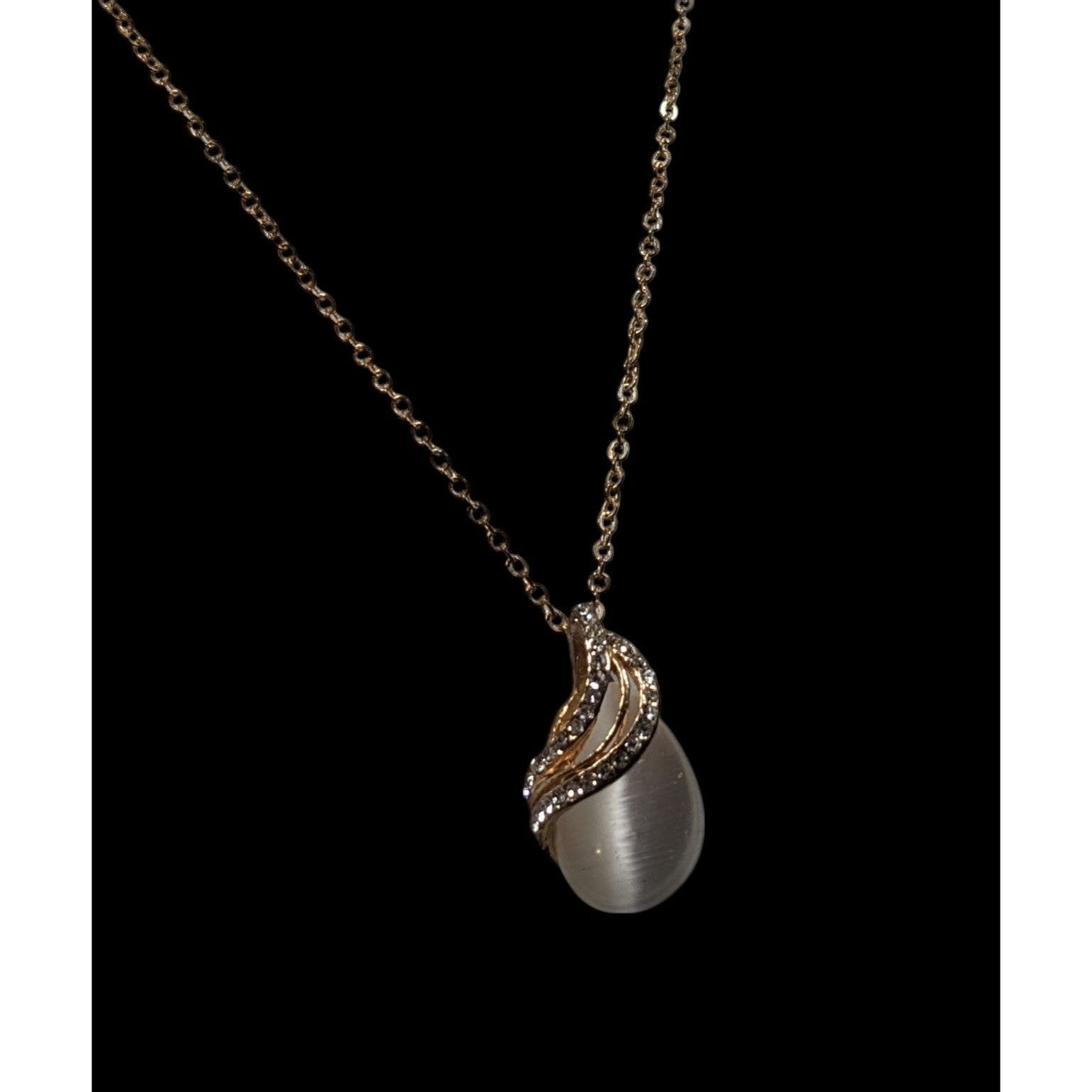 Other Elegant White Cateye Teardrop Pendant Necklace Size ONE SIZE - 9 Thumbnail