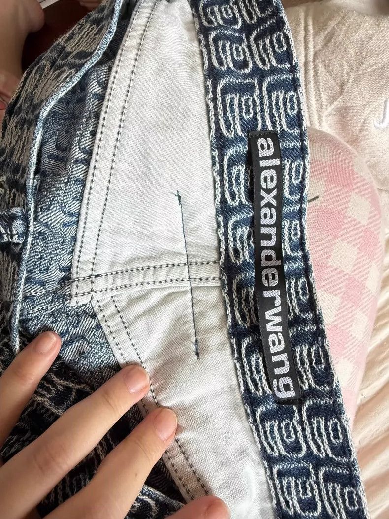 Alexander Wang Alexander Wang High-Waisted Flared Jeans- Size 25" / US 0 / IT 36 - 4 Thumbnail
