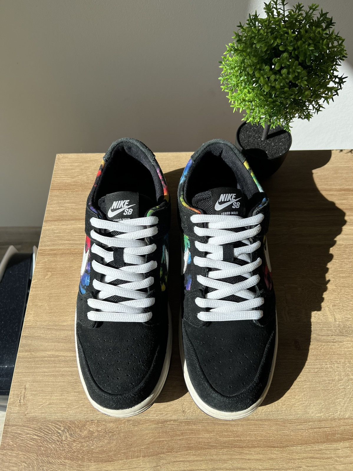 Nike Nike SB Dunk Low 'Ishod Wair Tie Dye' 819674-019 (10 US 44) Size US 10 / EU 43 - 7 Thumbnail