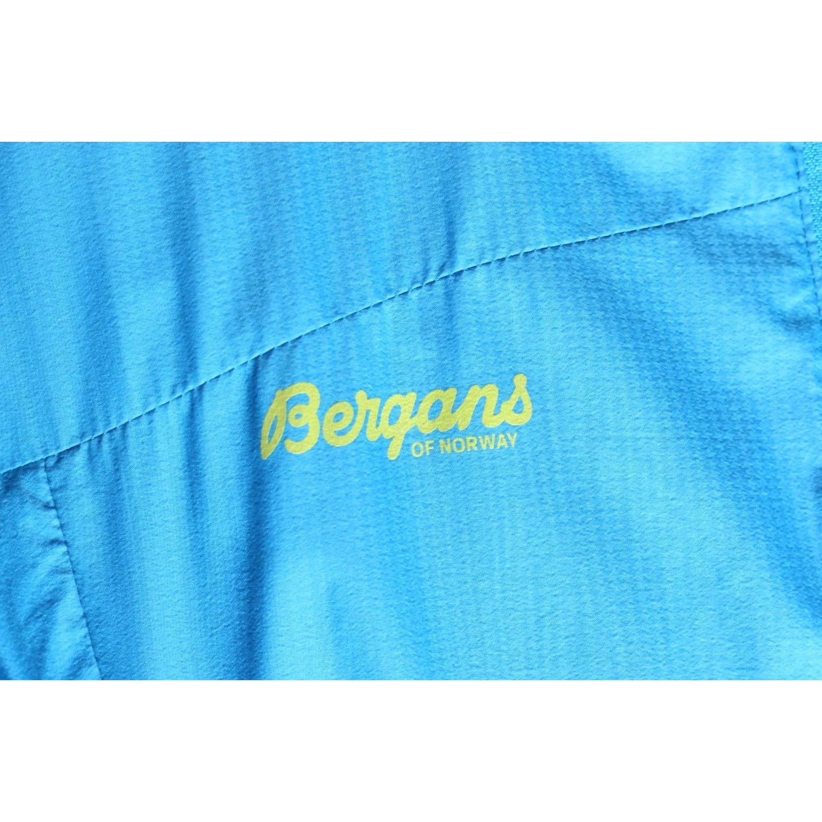 Vintage BERGANS OF NORWAY SOLUND Hooded Lightweight Jacket Men XL Blue MJ6580 Size US XL / EU 56 / 4 - 7 Thumbnail