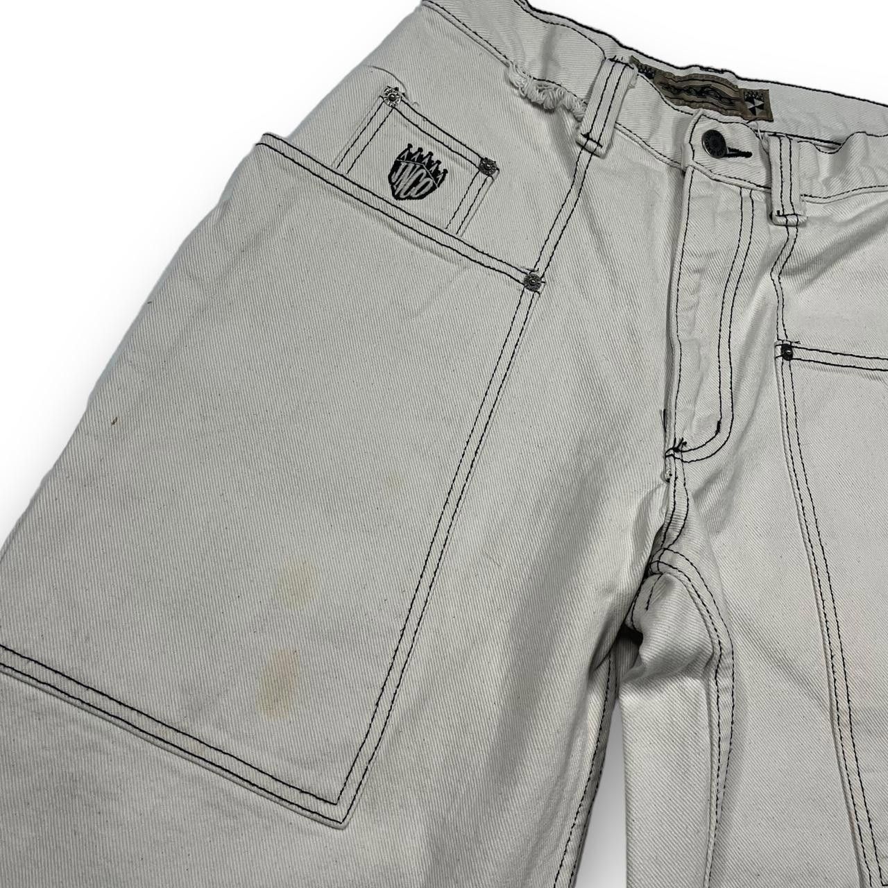 JNCO JNCO Men's White and Cream Shorts Size US 27 - 2 Thumbnail