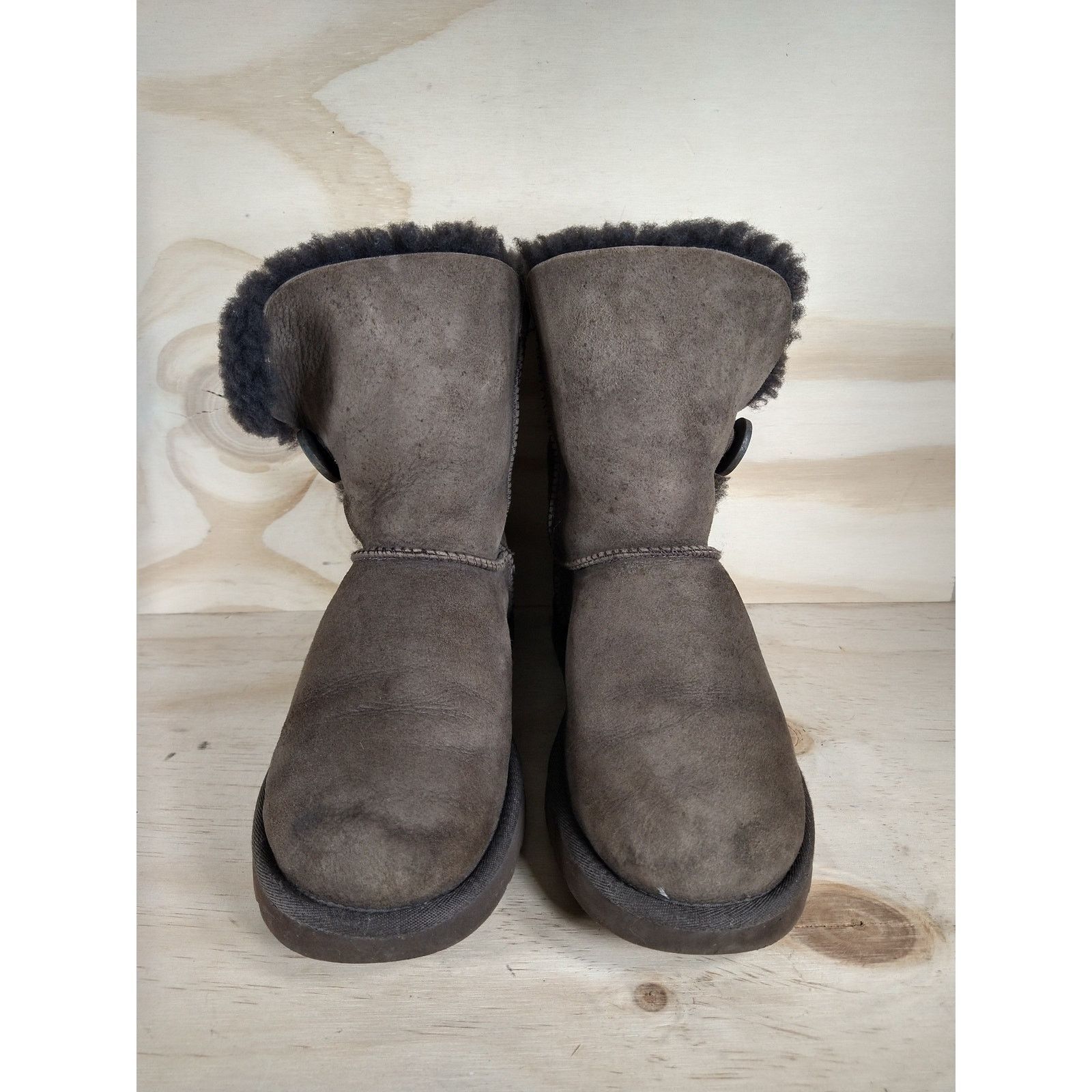 Ugg UGG Australia - Bailey Button - Boots Brown/Black Women's 7 Size US 7 / IT 37 - 2 Thumbnail