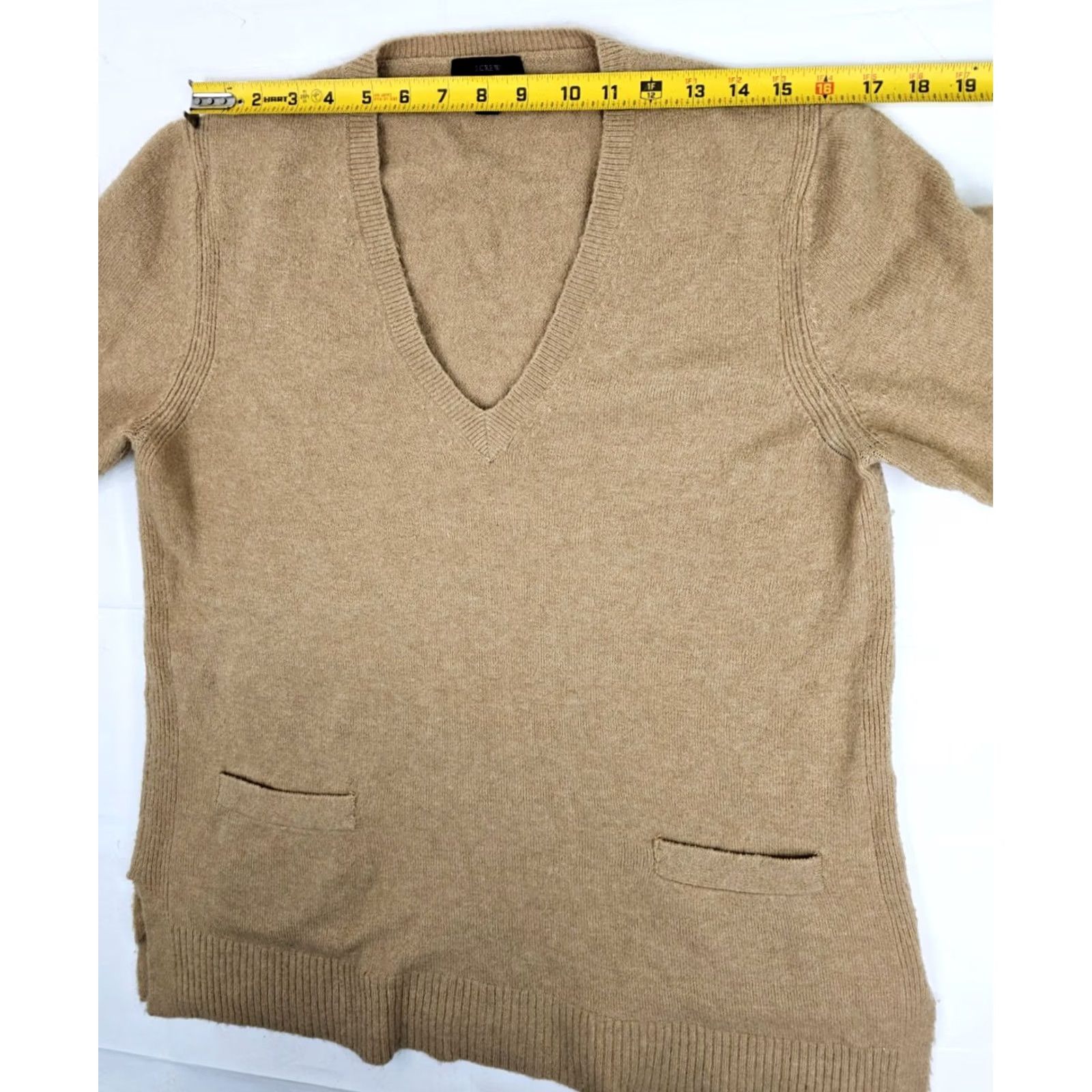 J.Crew J.Crew Merino Wool & Alpaca V-Neck Tunic w/ Pockets Women L – Tan Knit Sweater Size L / US 10 / IT 46 - 7 Thumbnail