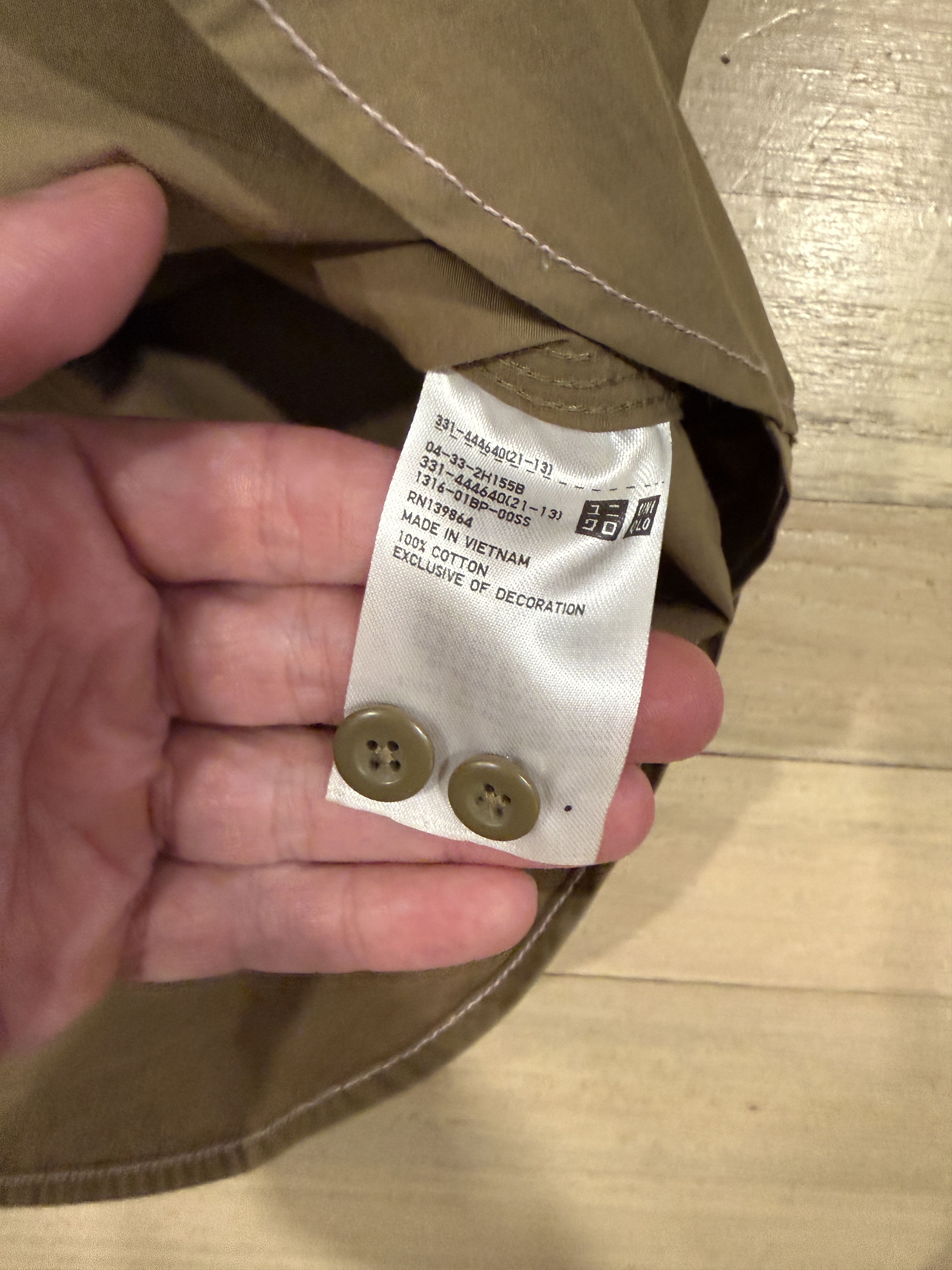 JW Anderson × Uniqlo Uniqlo x JW Anderson Button Down Size US L / EU 52-54 / 3 - 5 Thumbnail