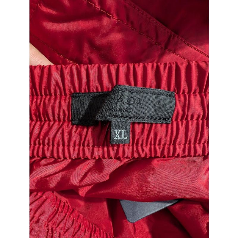 Prada o1rshd1 RE-Nylon Piuma Trousers in Red Size US 36 / EU 52 - 16 Thumbnail