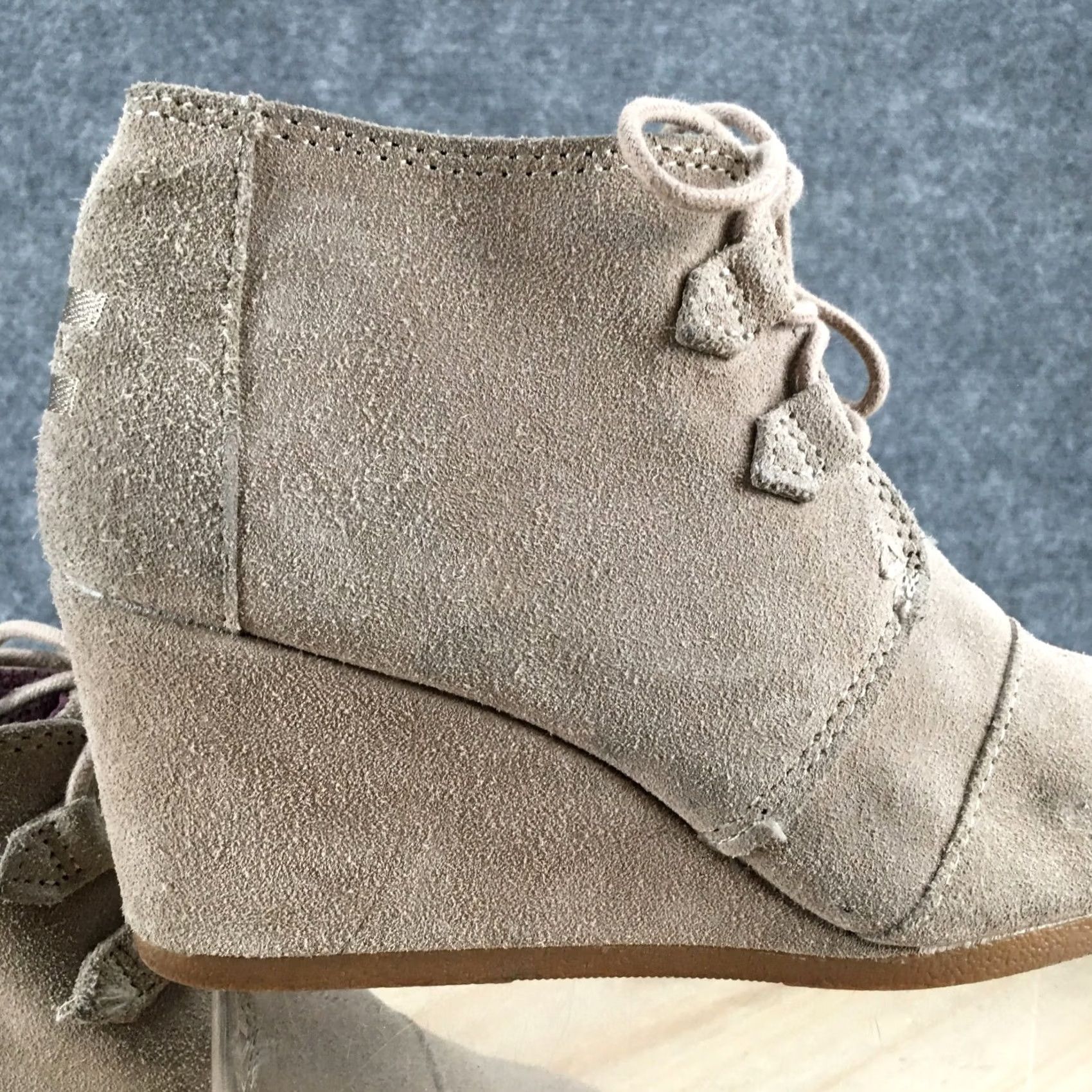 Toms TOMS Boots Women's 7 Wedge Desert Ankle Bootie Lace Up Brown Suede Comfort Casual Shoe Shoes Size US 7 / IT 37 - 5 Thumbnail