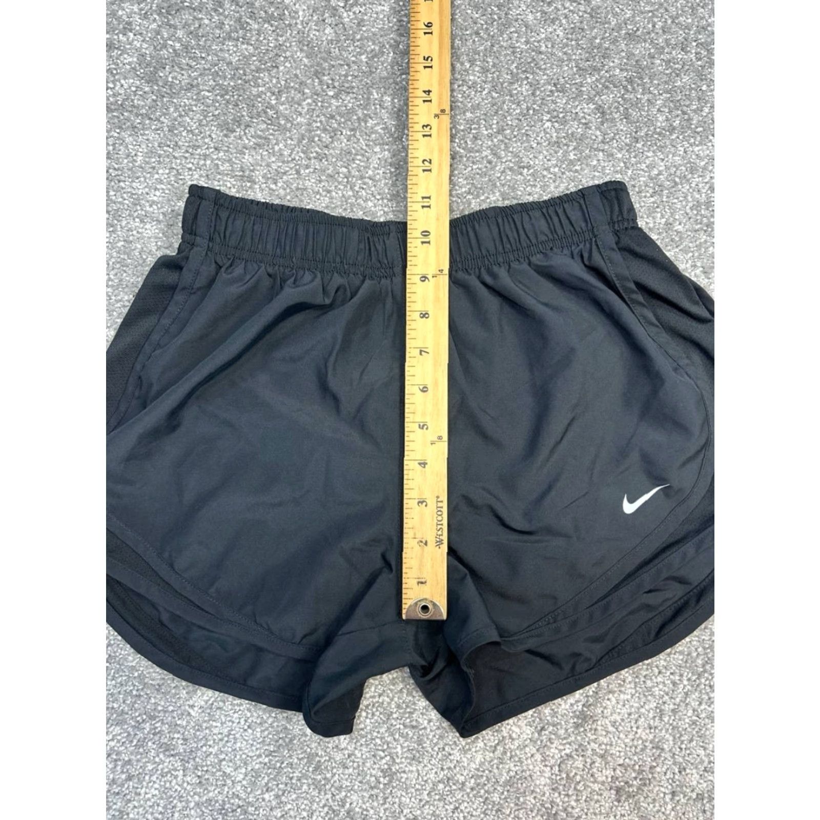 Nike Nike Running Tempo Shorts Womens Small Black Dri Fit Brief Liner Swoosh Logo Size 28" / US 6 / IT 42 - 7 Thumbnail