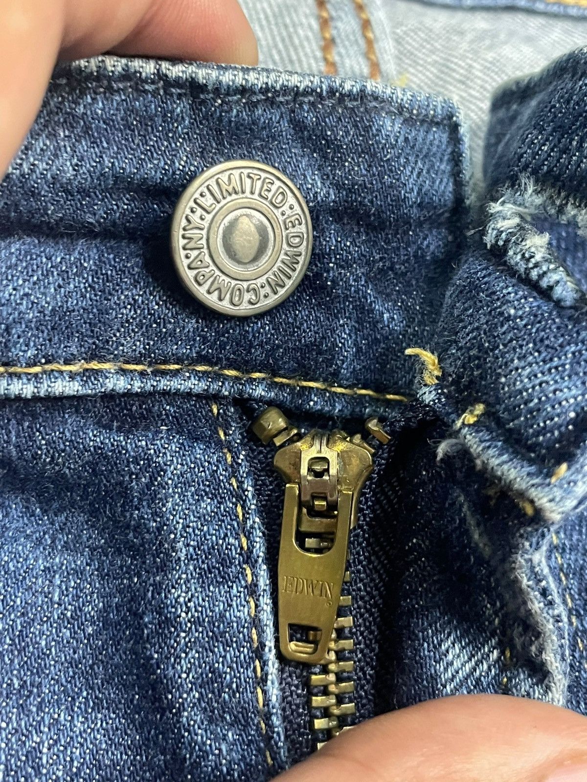 Edwin Vintage Edwin Made in Japan Blue Wash Loose Straight Jeans Size US 30 / EU 46 - 10 Thumbnail