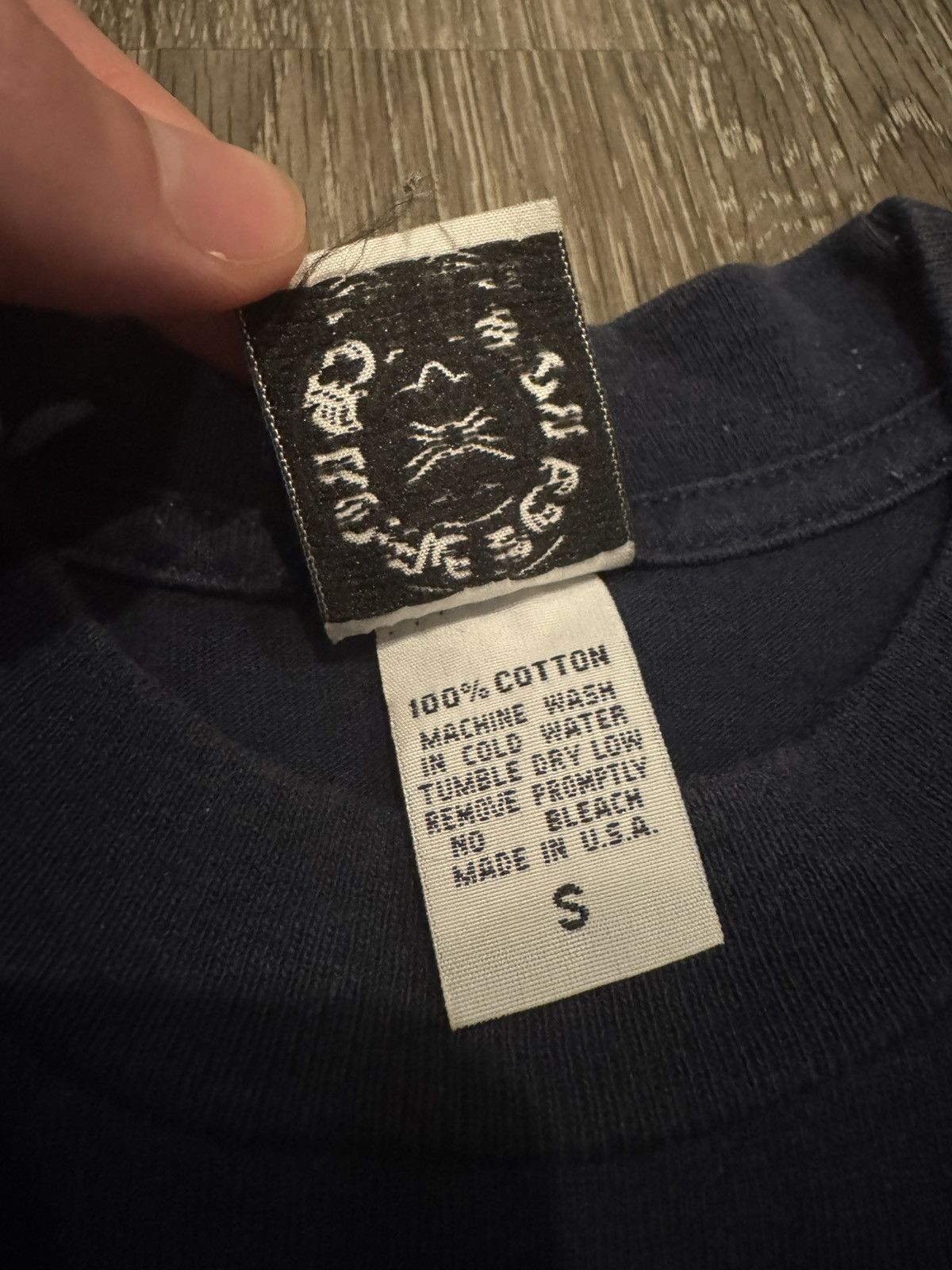 Chrome Hearts Chrome Hearts Vintage Intellectual Gallery Tee Navy Size US S / EU 44-46 / 1 - 9 Thumbnail