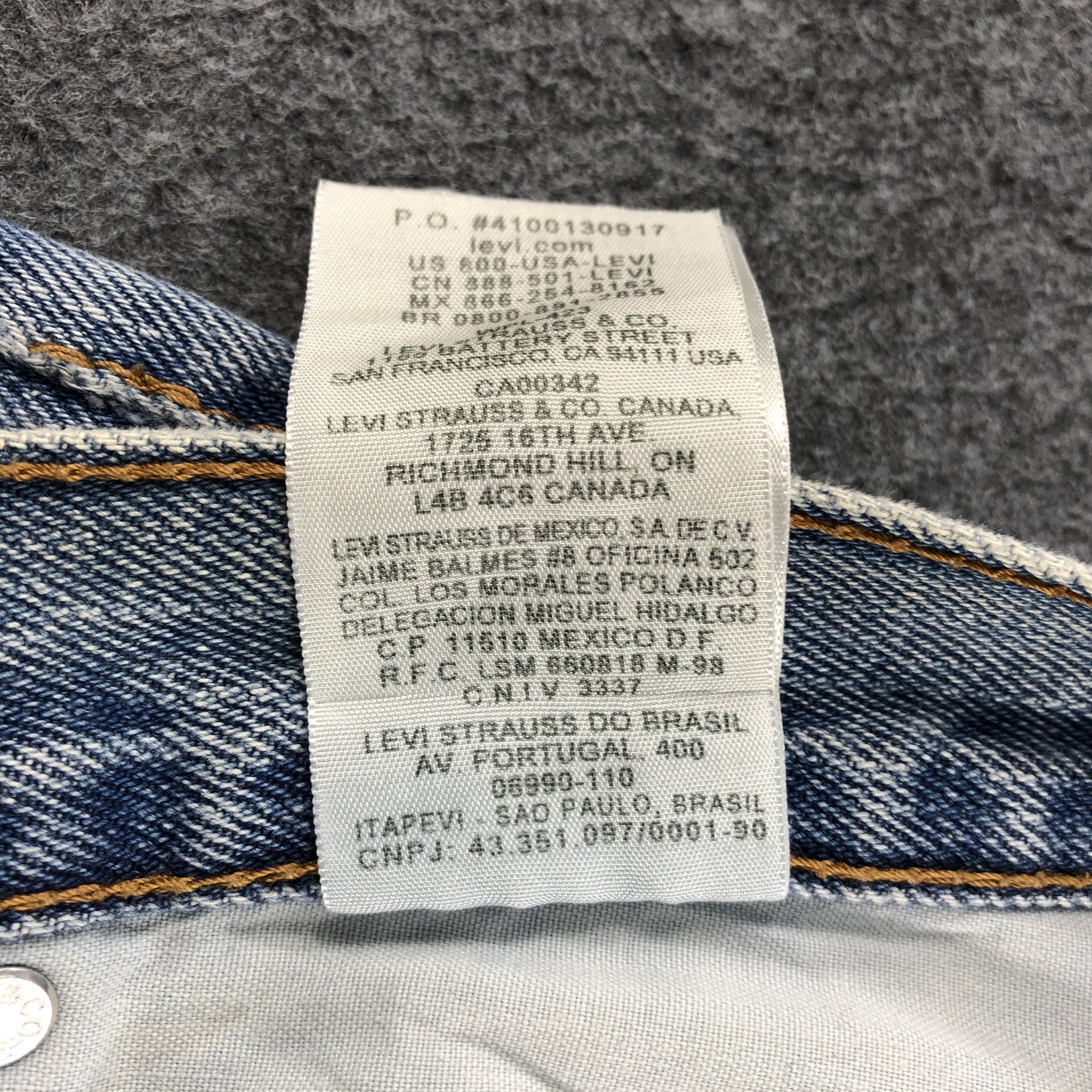 Levi's Vintage Blue Wash Levis 560 Jeans-J1680 Size US 39 - 13 Thumbnail