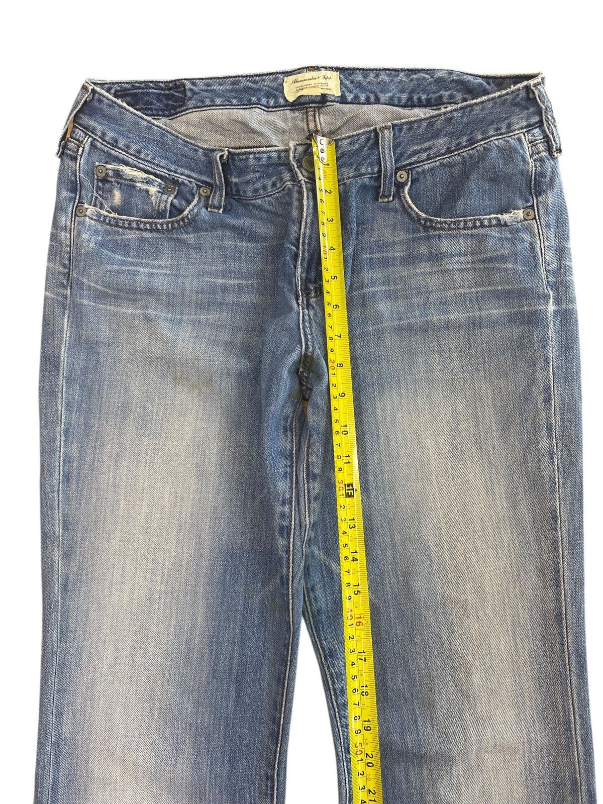 Abercrombie & Fitch Abercrombie & Fitch Faded Wash Style Flare Jeans Size US 32 / EU 48 - 6 Thumbnail
