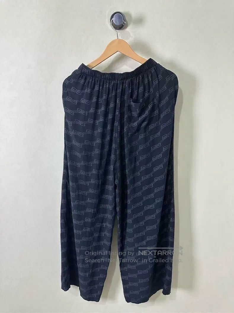 Balenciaga Balenciaga Full Logo Print Casual Pants Size US 36 / EU 52 - 2 Thumbnail