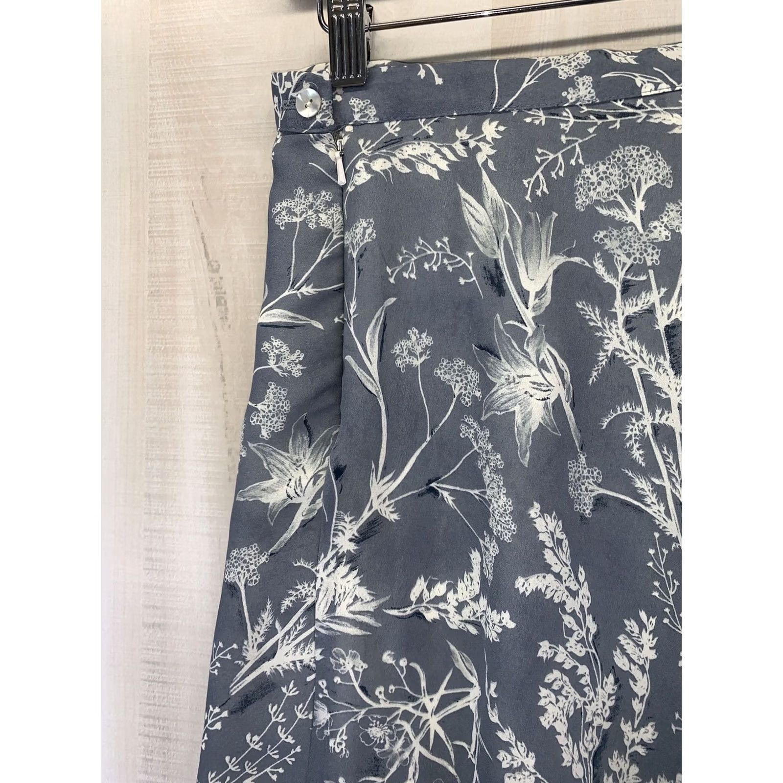 Vintage VINTAGE Jonathan Martin Skirt Floral Chiffon Gray Fit & Flare Size 11 Juniors Women 90s Party/Cocktail Vintage 90s Style Womens Size 32" / US 10 / IT 46 - 6 Thumbnail