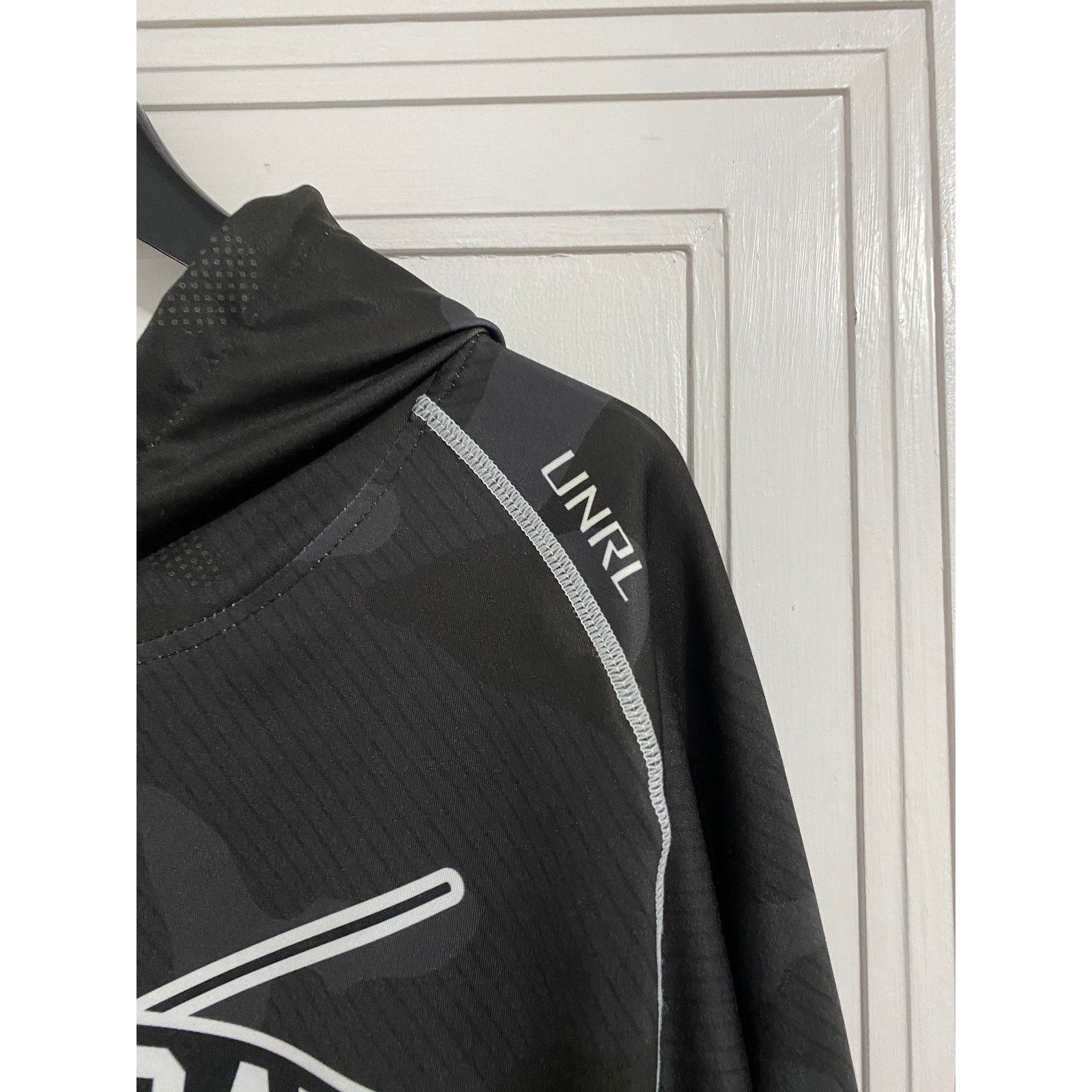 NCAA Minnesota Gophers Row the Boat UNRL Brand Hoodie Size M Size US M / EU 48-50 / 2 - 3 Thumbnail