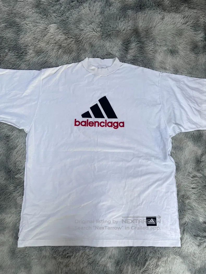 Balenciaga Balenciaga Logo Letter Embroidered Short Sleeve T-Shirt Size US L / EU 52-54 / 3 - 1 Thumbnail