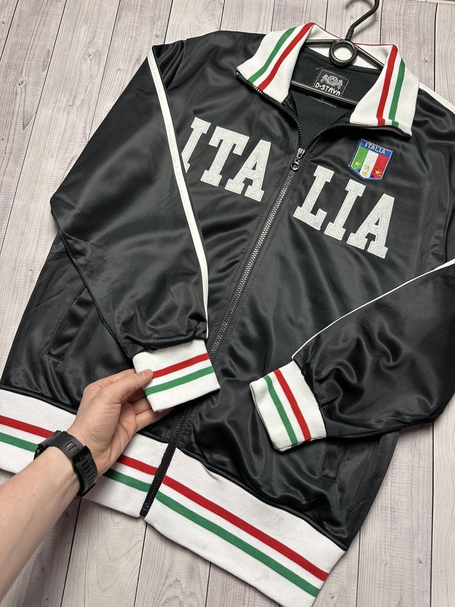 Vintage Vintage Italia track jacket big logo size L Italy Size US L / EU 52-54 / 3 - 5 Thumbnail