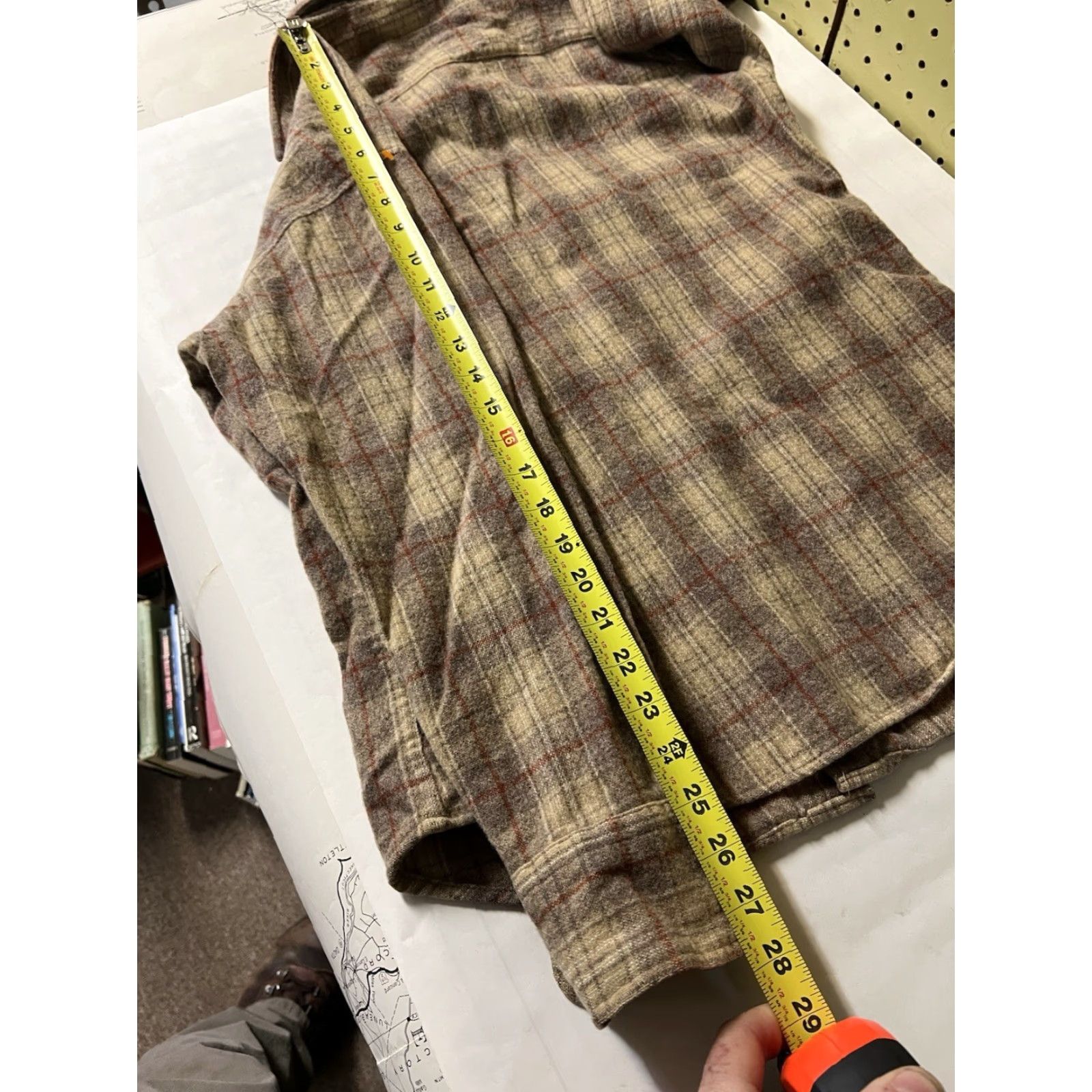 Vintage VINTAGE St. Johns Bay Men’s Wool Button-Up Shirt Plaid M Tan Brown Size US M / EU 48-50 / 2 - 7 Thumbnail
