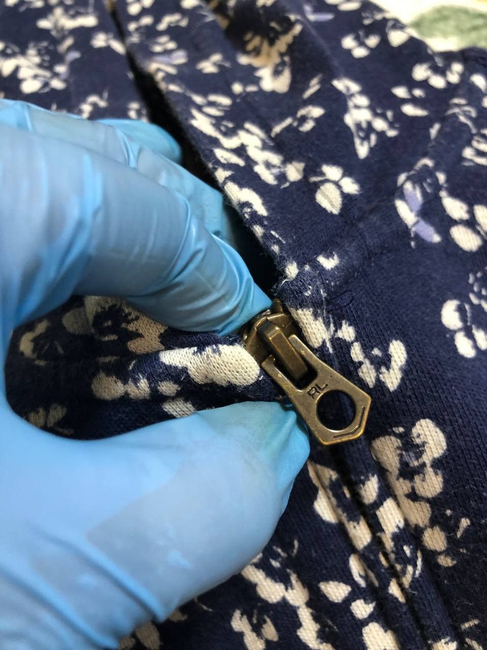 Polo Ralph Lauren Kids Polo Ralph Lauren dark blue micro floral zip up hoodie Size US XS / EU 42 / 0 - 4 Thumbnail
