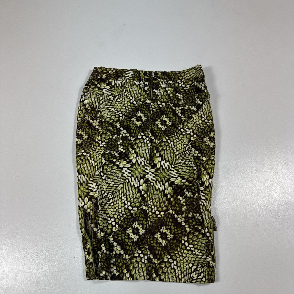 Roberto Cavalli roberto cavalli skirt just cavalli crocodile color rare Size 30" / US 8 / IT 44 - 1 Thumbnail