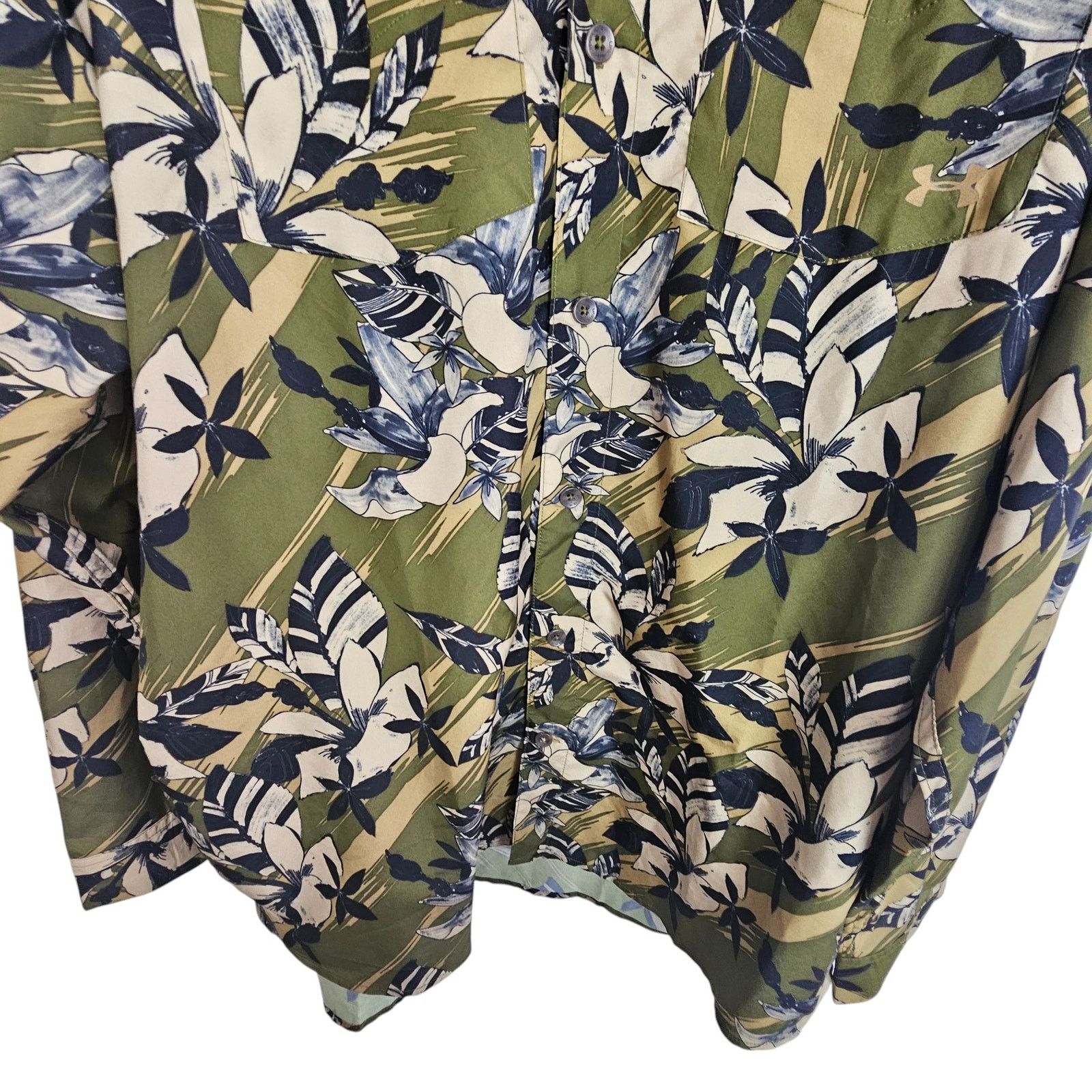 Under Armour Under Armour Mens Chesapeake Shirt Size 2XL Heatgear Loose Size US XL / EU 56 / 4 - 4 Thumbnail