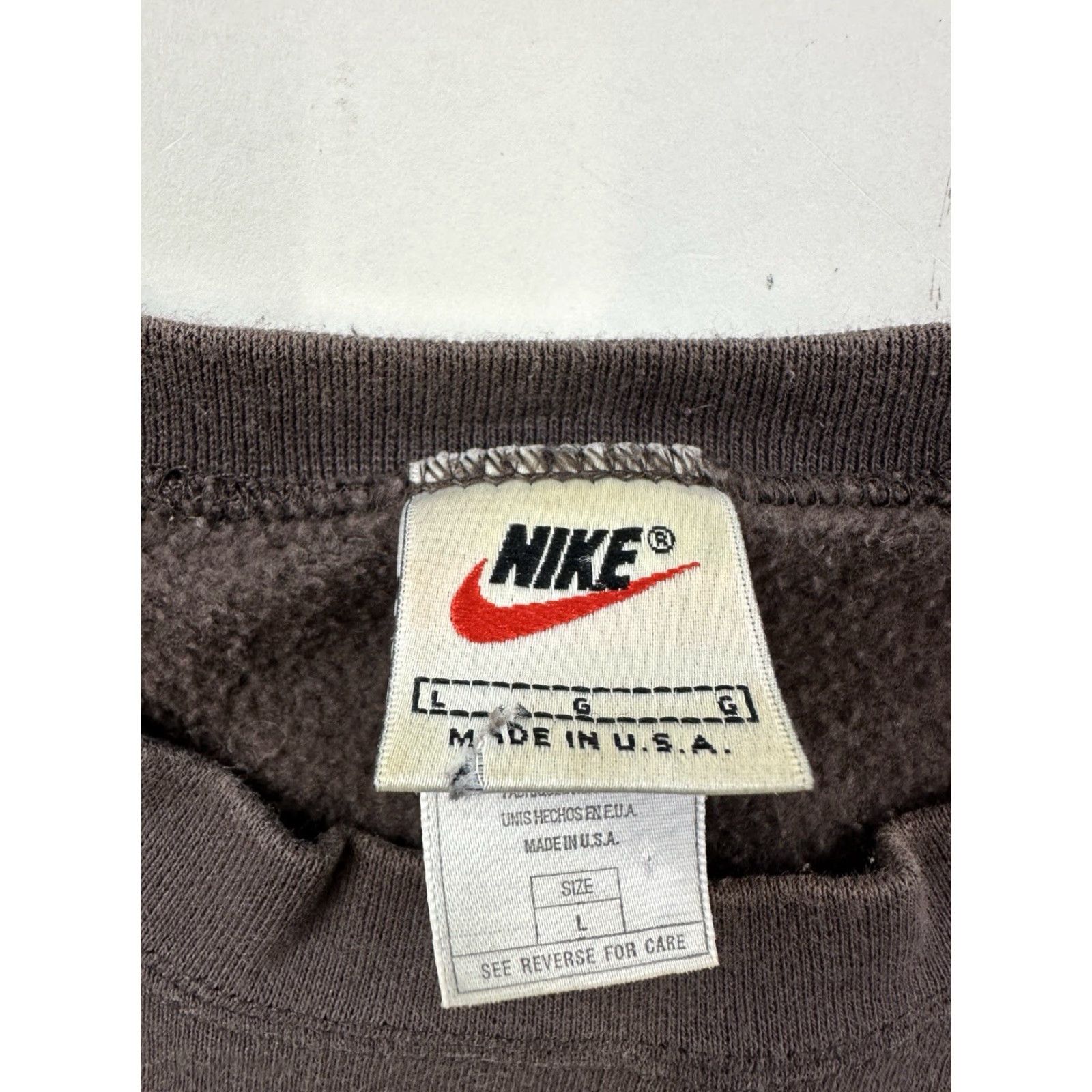 Nike VINTAGE Nike Sweatshirt Men L Gray USA Made Crew Neck Pullover 90s Mens Clothing Size US L / EU 52-54 / 3 - 7 Thumbnail