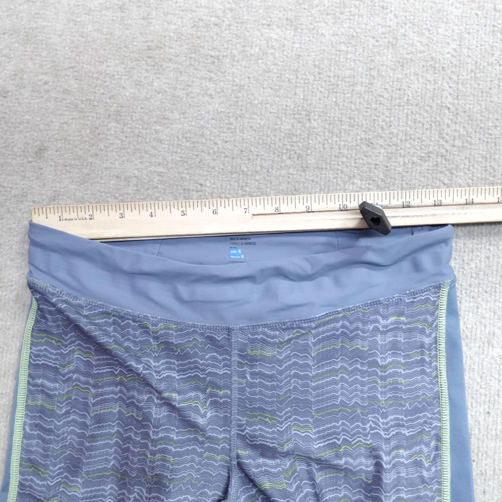 Salomon Salomon Leggings Capri Small Gray Geometric Pattern Crop Women Adult S Activewear/Daily Size 28" / US 6 / IT 42 - 4 Thumbnail