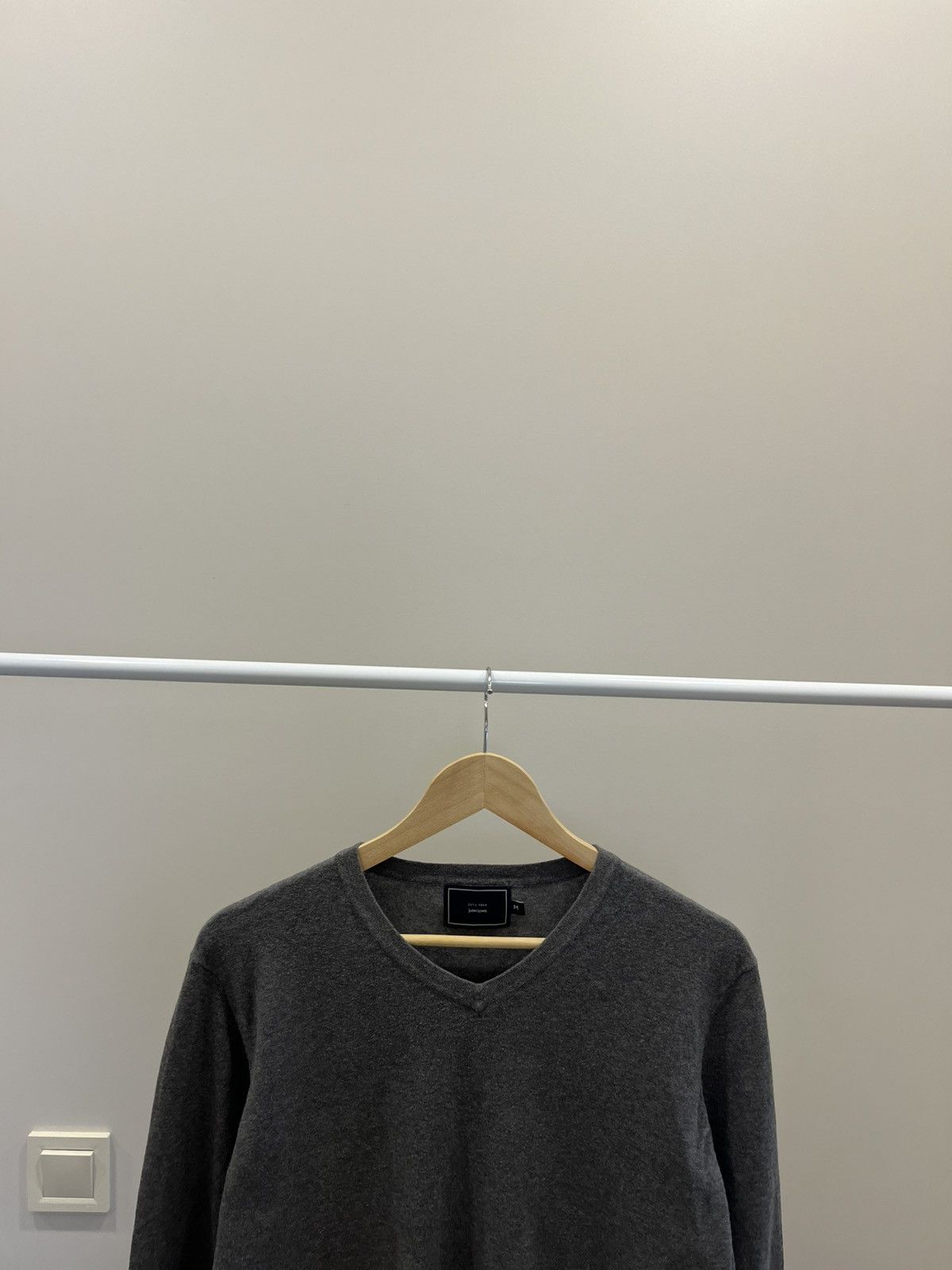 Dale Of Norway Vintage John Lewis & Co Beige Fisherman V-neck Sweater Size US M / EU 48-50 / 2 - 1 Thumbnail