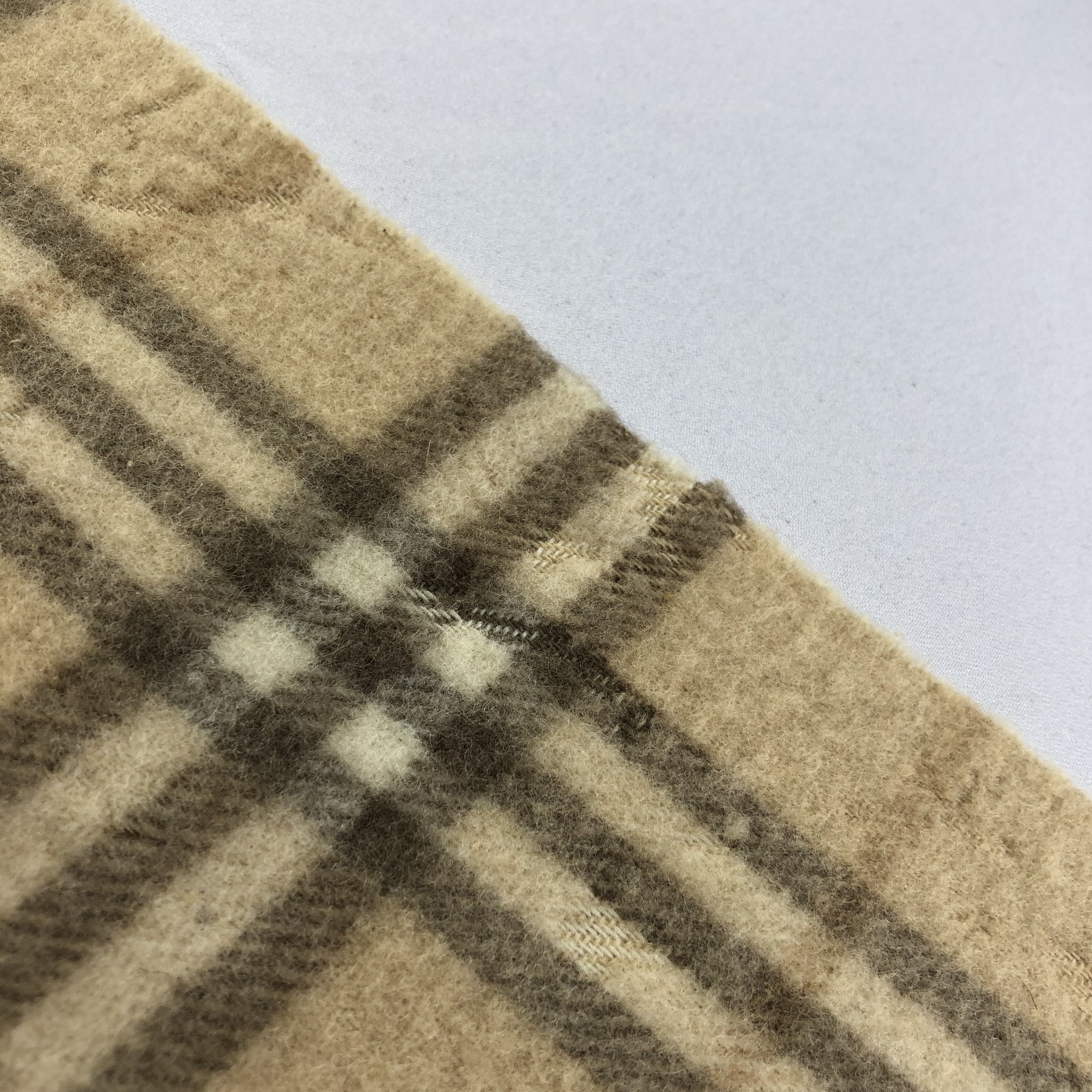 Burberry Burberry Nova Check Wool Scarf Muffler V1374 Size ONE SIZE - 12 Thumbnail