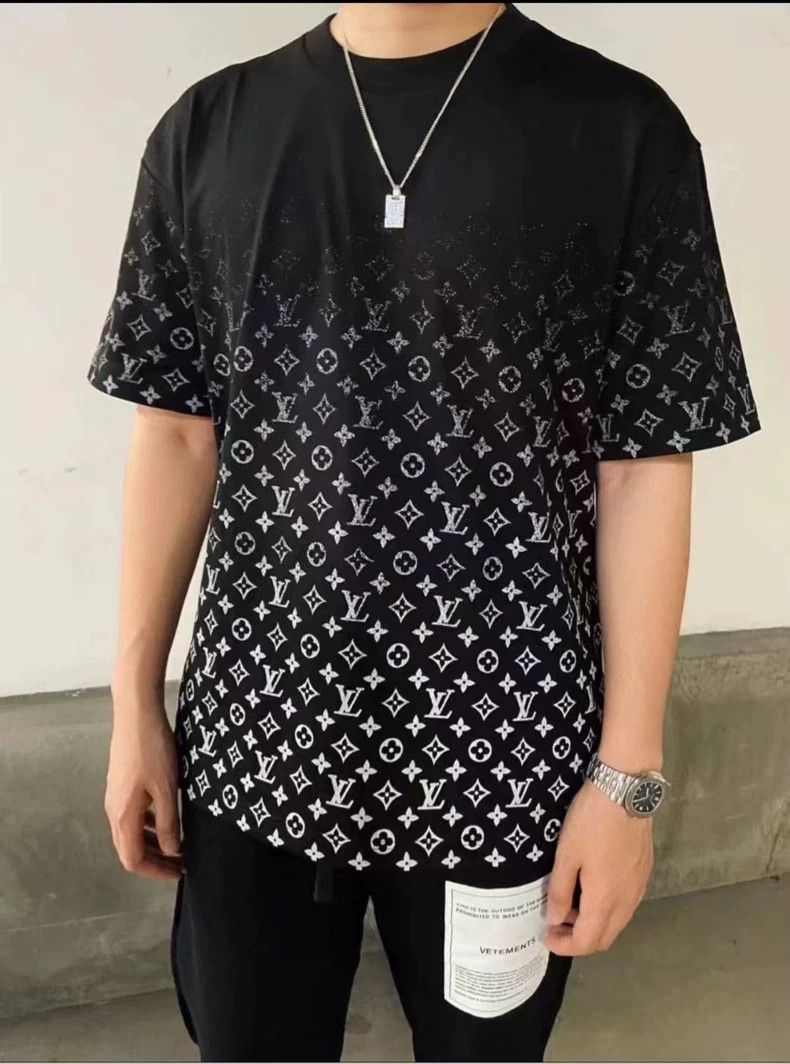 Louis Vuitton Louis Vuitton Black and white gradient full print Logo sho Size US L / EU 52-54 / 3 - 6 Thumbnail