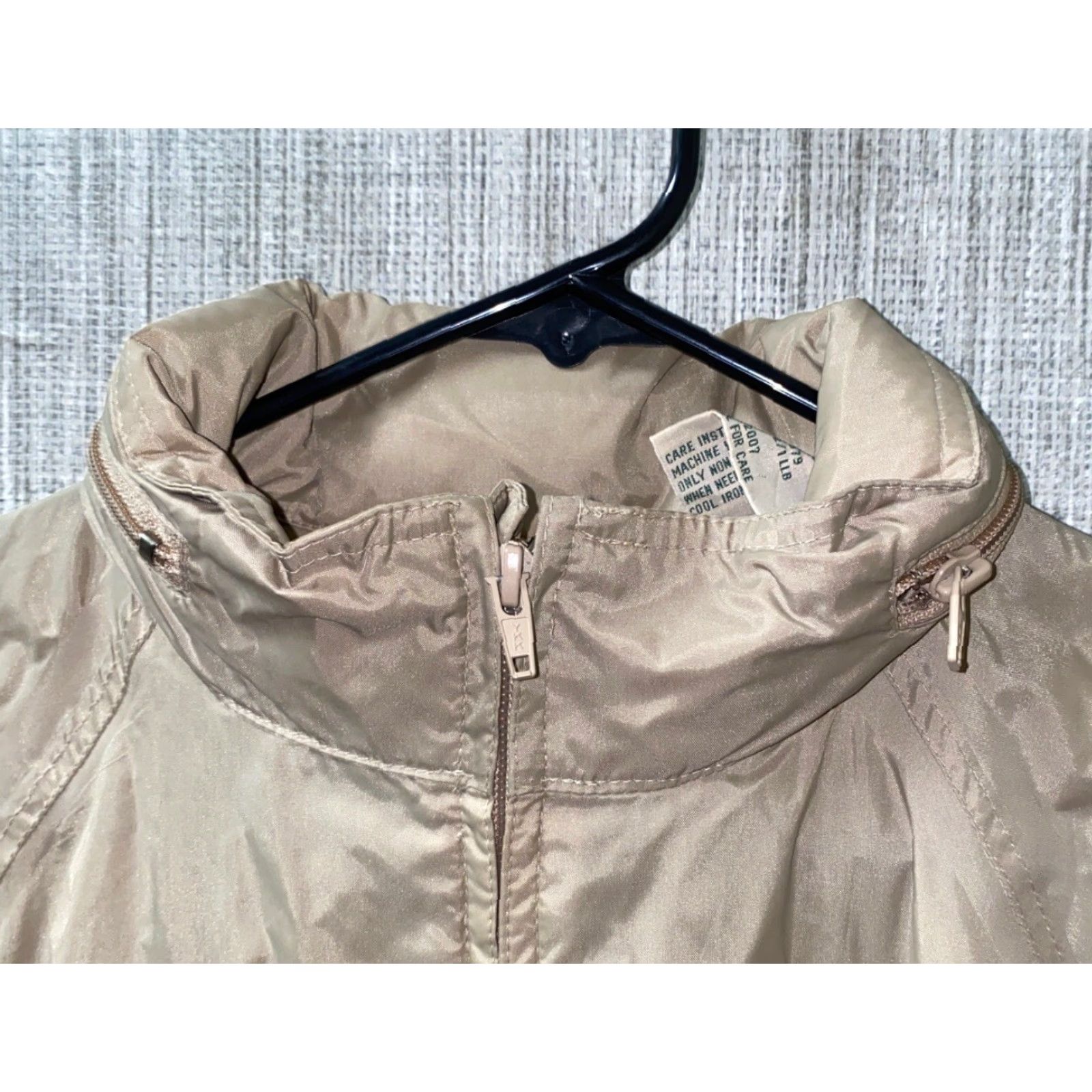 Vintage L.L. Bean Mens Beige Nylon Full Zip Rain Jacket Size S Size US S / EU 44-46 / 1 - 3 Thumbnail