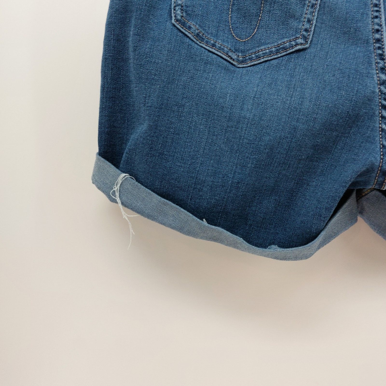 Calvin Klein Calvin Klein Jeans Blue Jean Cut off Roll Short Daisy Dukes Size 32" / US 10 / IT 46 - 10 Thumbnail