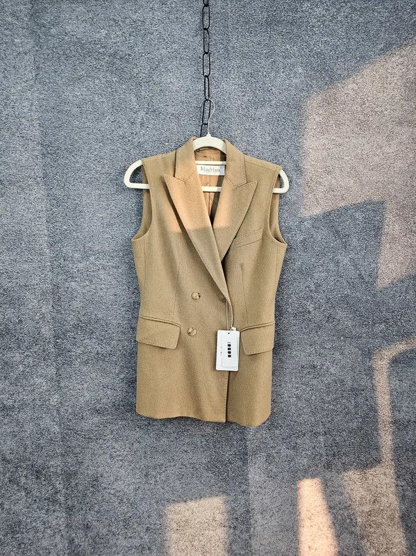 Max Mara MaxMara Khaki Wool Ladies Vest 0089 Size S / US 4 / IT 40 - 1 Thumbnail