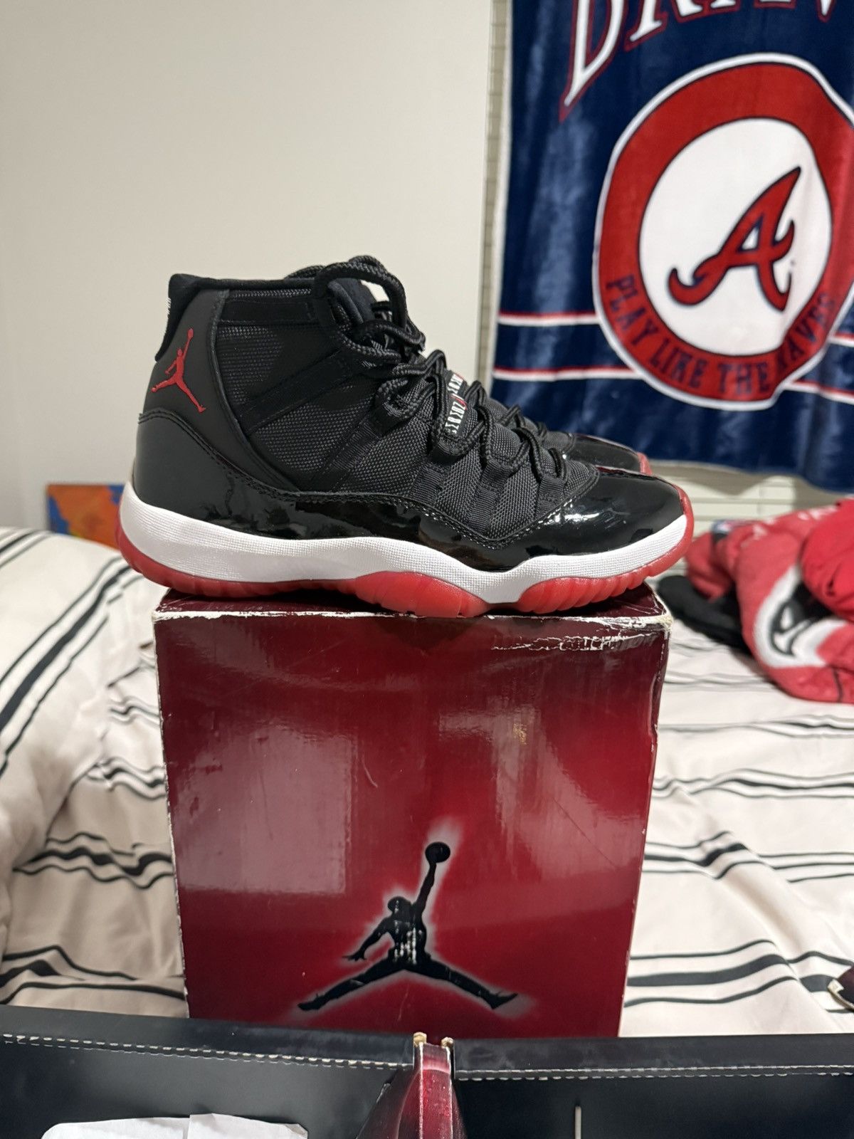 Jordan Brand Retro Air Jordan 11/12 Countdown Pack Size US 9 / EU 42 - 4 Thumbnail
